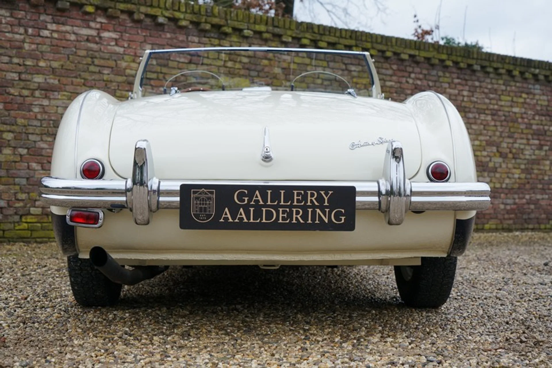 1955 Austin-Healey 100 BN1 100M specification, 16/30
