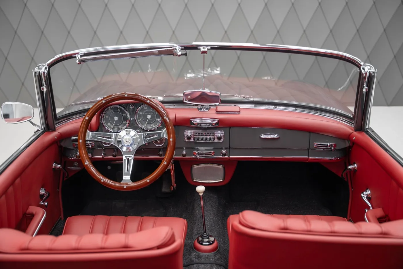 1955 Mercedes-Benz 190 SL Roadster offered by a supercar dealer in Schenefeld, Germany, photo 21 of 25