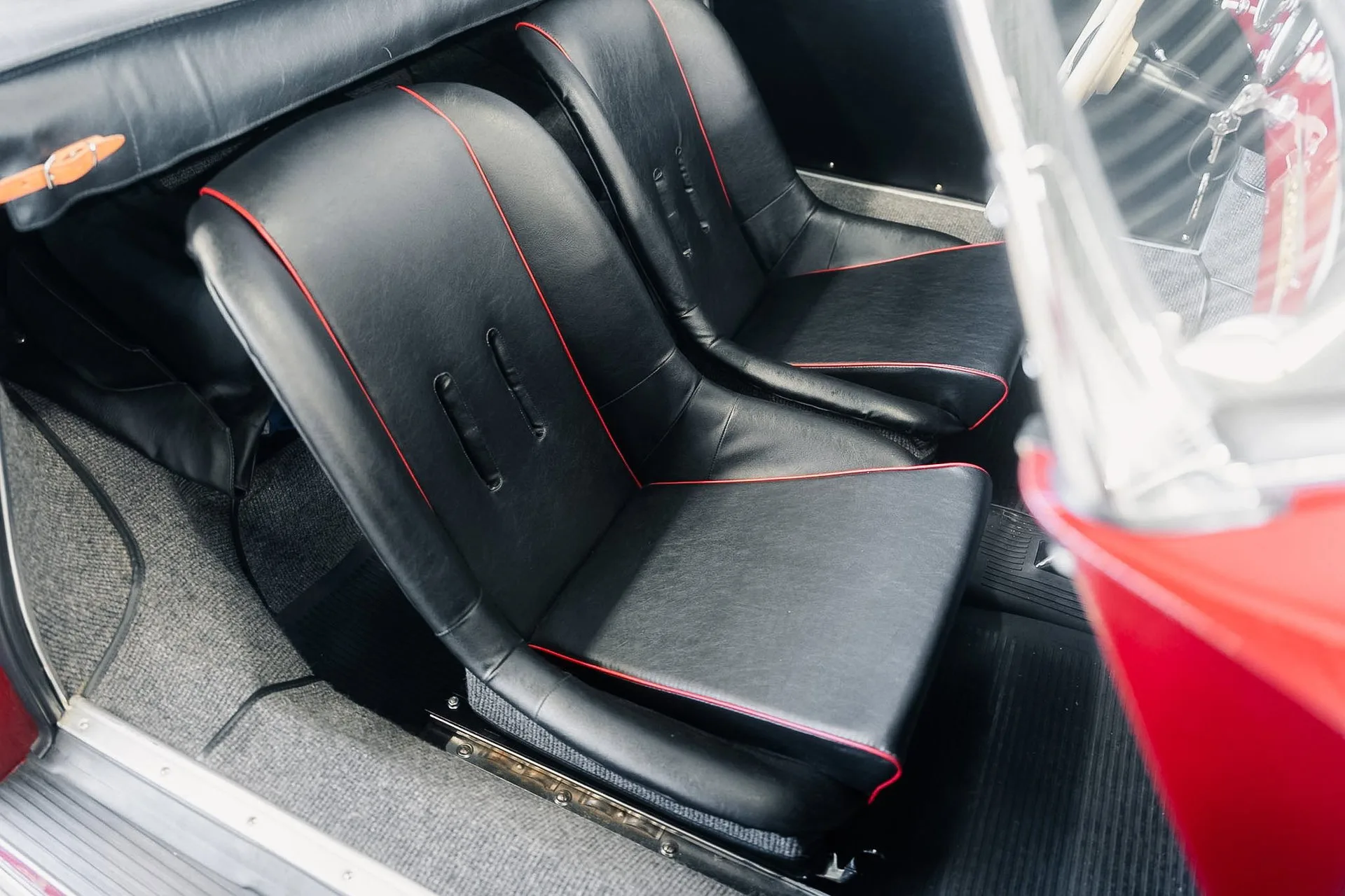 1955 Porsche 356, 9/12