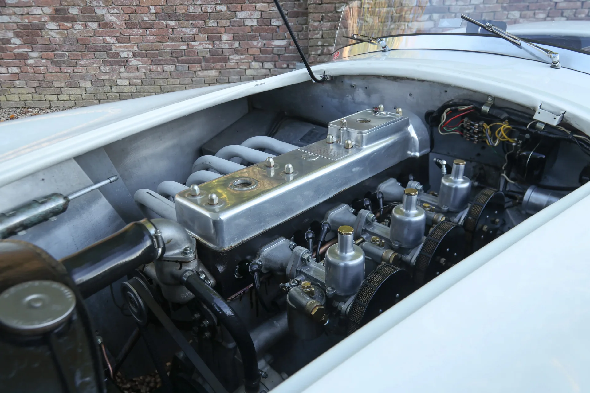 1956 AC Ace, 29/30