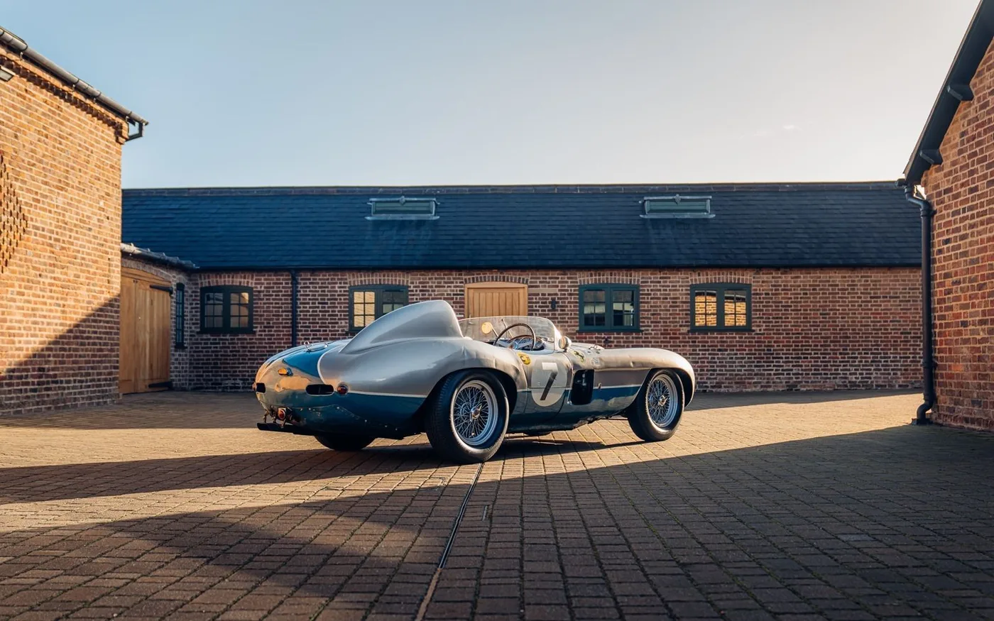 1956 Ferrari 750 Monza Speciale angeboten von einem Fachhändler in Chorleywood, Vereinigtes Königreich, Foto 4 von 15