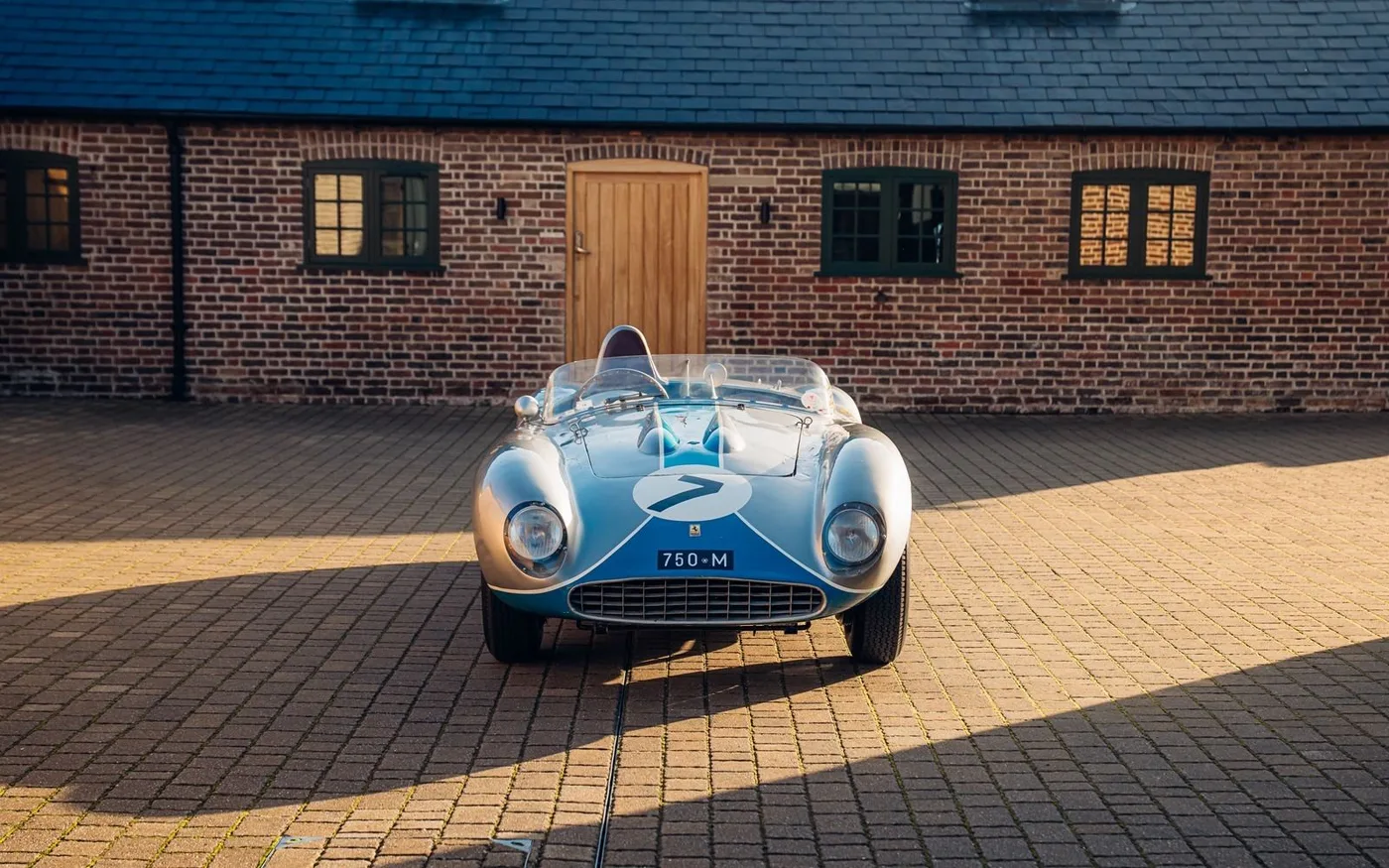 1956 Ferrari 750 Monza Speciale angeboten von einem Fachhändler in Chorleywood, Vereinigtes Königreich, Foto 8 von 15