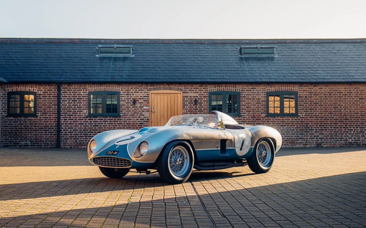 1956 Ferrari 750 Monza Speciale angeboten von einem Fachhändler in Chorleywood, Vereinigtes Königreich, Foto 10 von 15