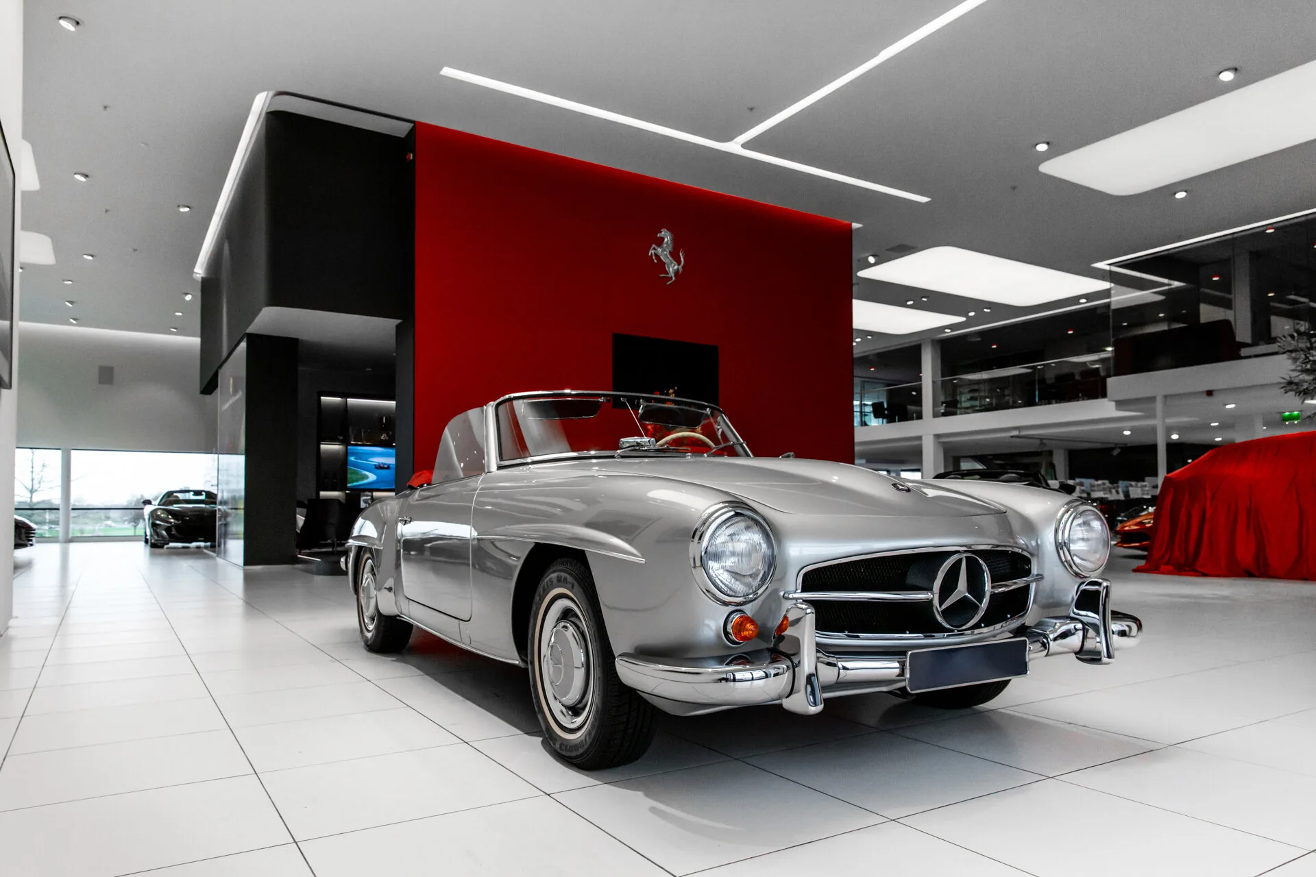 1956 Mercedes-Benz 190 SL proposée par un concessionnaire spécialisé à Hengelo, Pays-Bas, photo principale