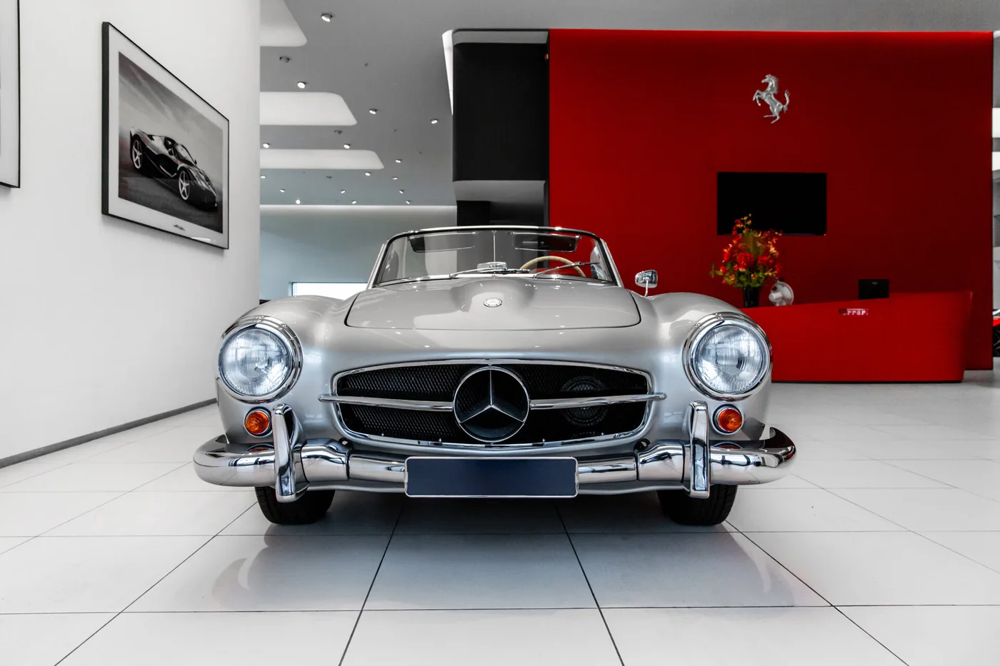 1956 Mercedes-Benz 190 SL offered by a specialist dealer in Hengelo, Netherlands, photo 4 of 15
