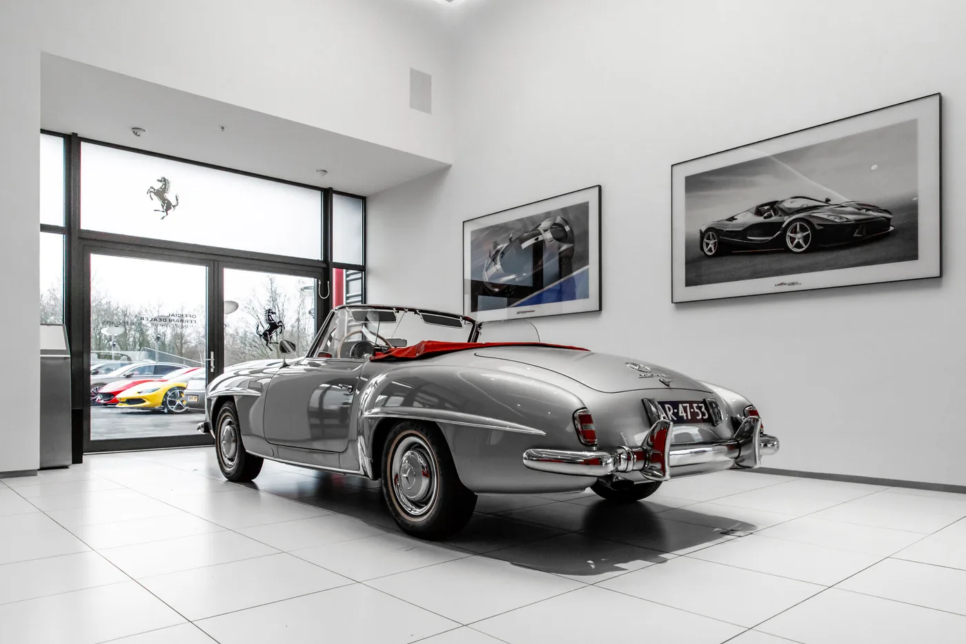 1956 Mercedes-Benz 190 SL offered by a specialist dealer in Hengelo, Netherlands, photo 5 of 15