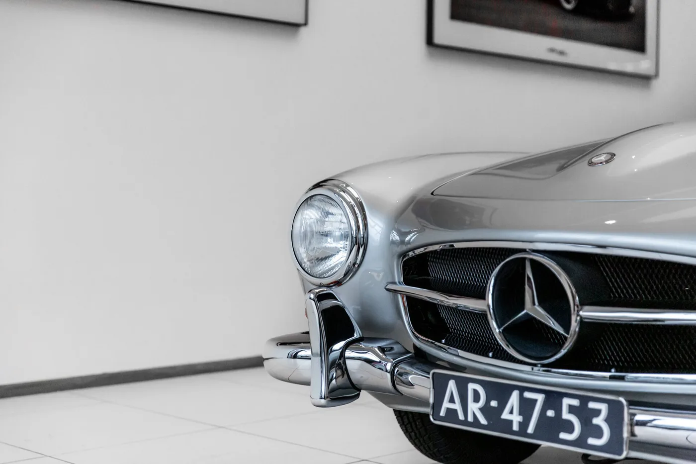 1956 Mercedes-Benz 190 SL offered by a specialist dealer in Hengelo, Netherlands, photo 13 of 15
