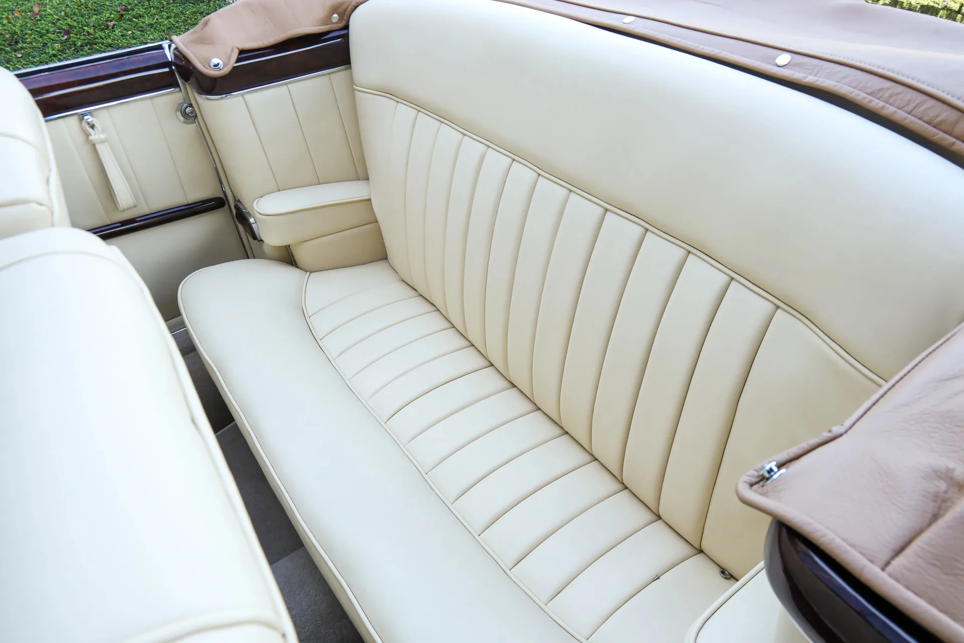 1956 Mercedes-Benz 220 S Cabriolet, 11/30