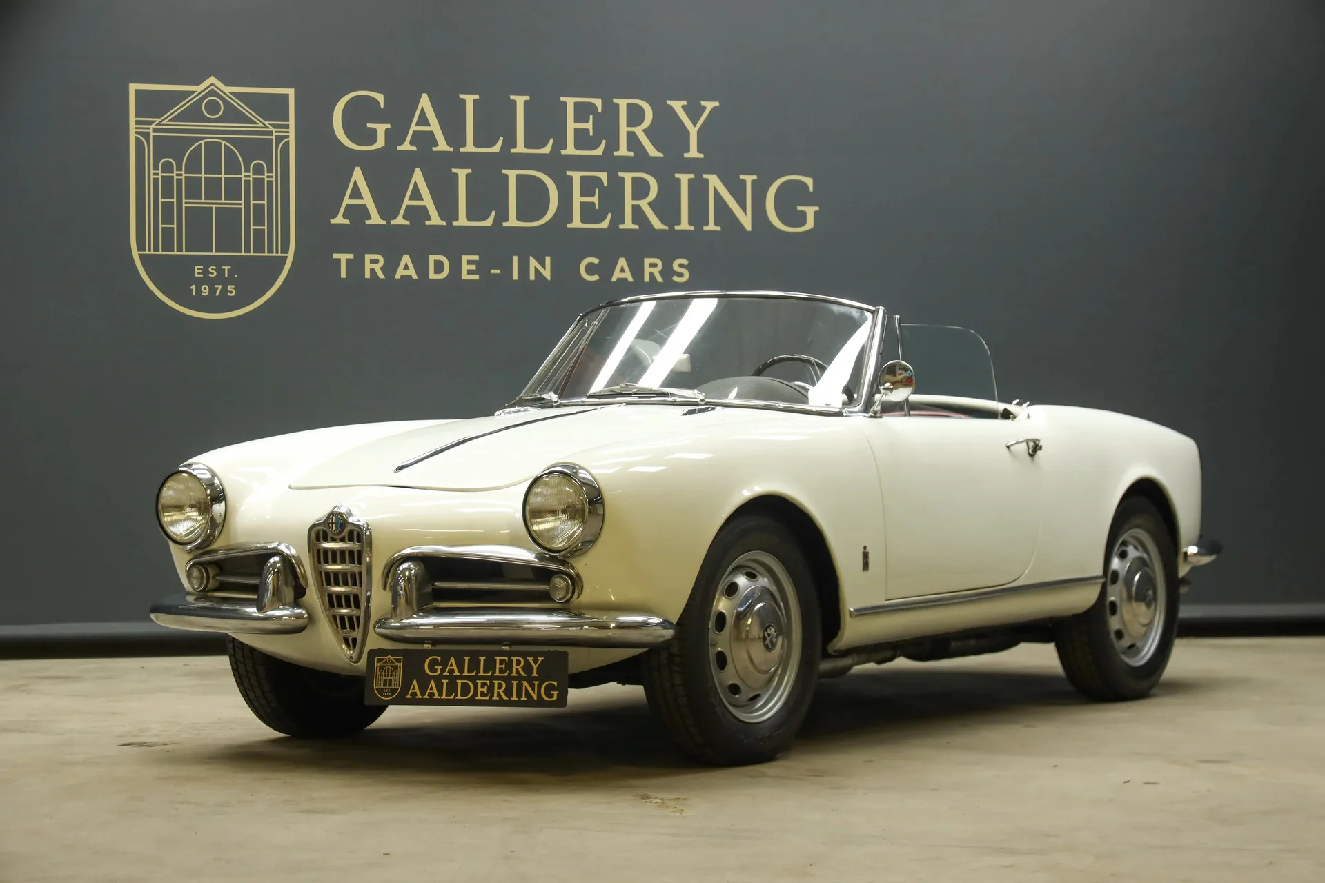 1957 Alfa Romeo Giulietta Spider offered by a specialist dealer in Brummen, Netherlands, main photo