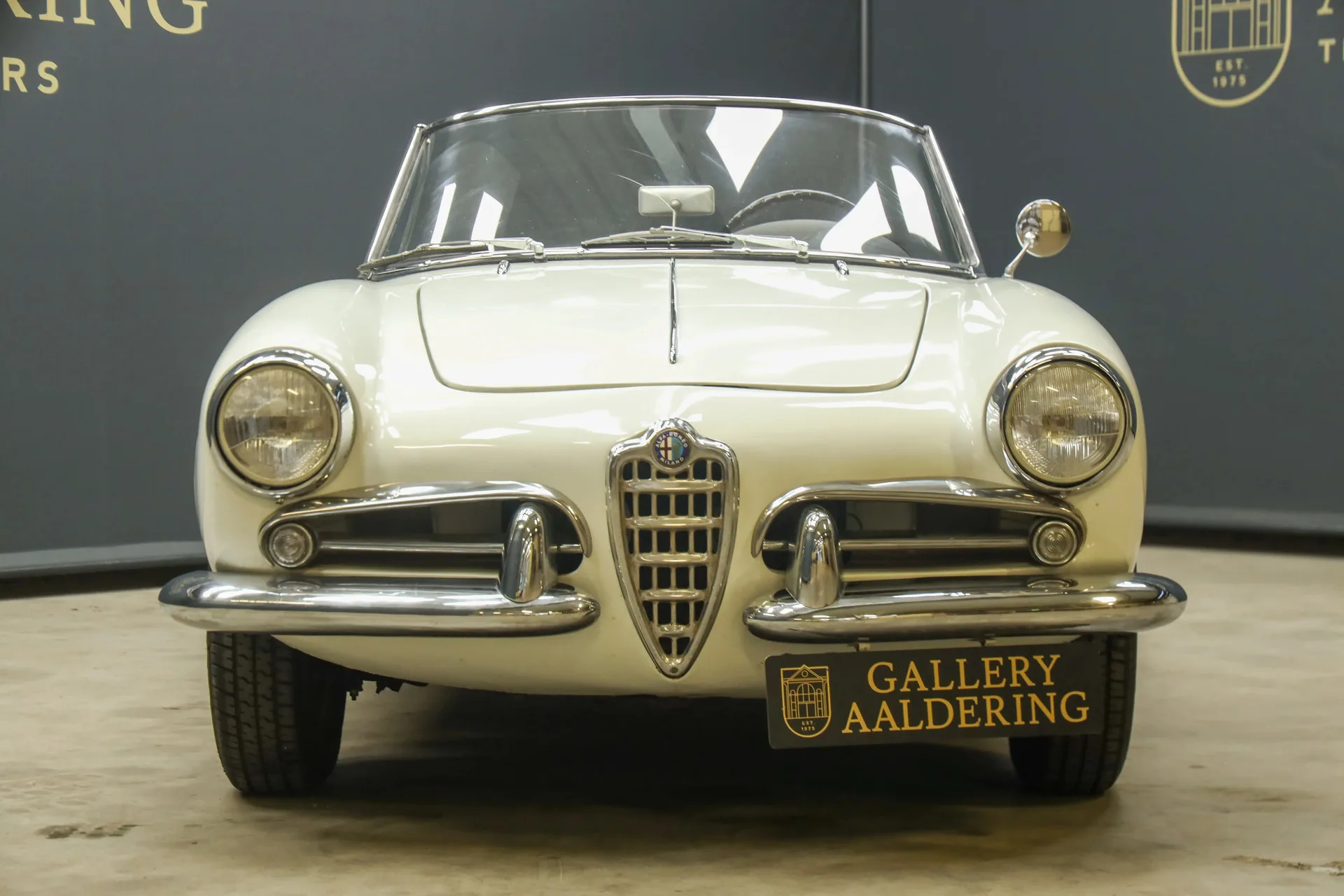 1957 Alfa Romeo Giulietta Spider, 5/30