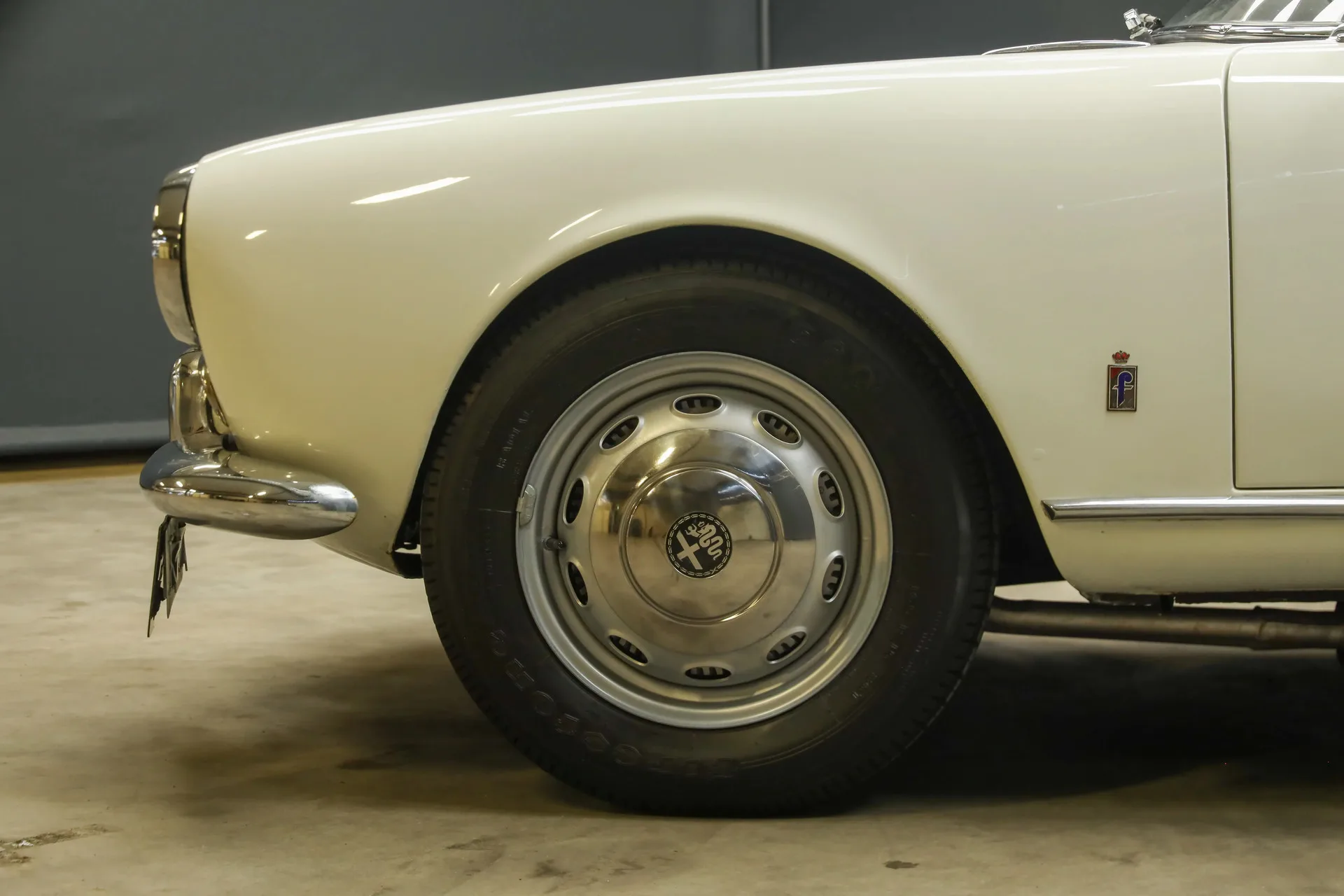 1957 Alfa Romeo Giulietta Spider, 14/30