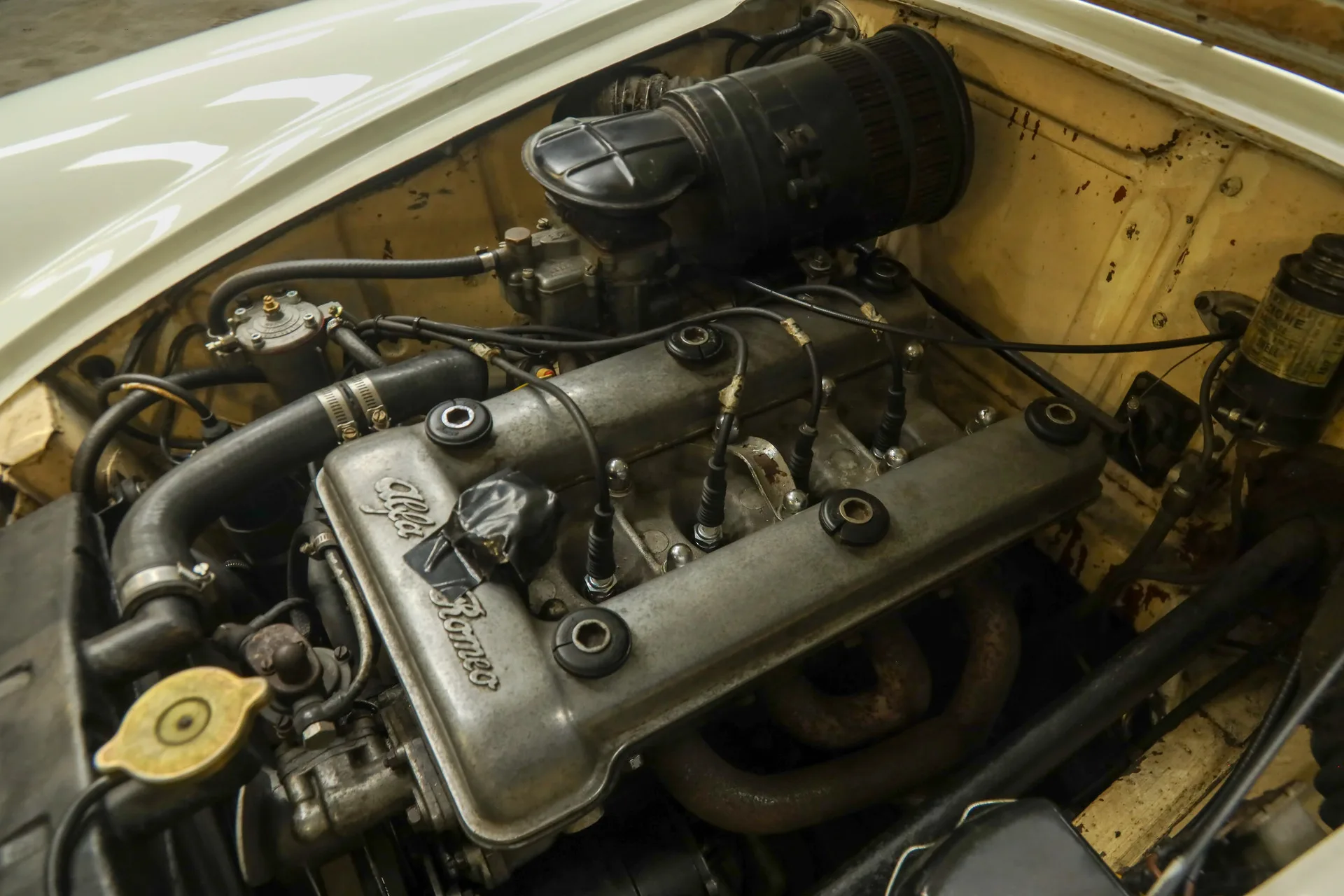 1957 Alfa Romeo Giulietta Spider, 23/30