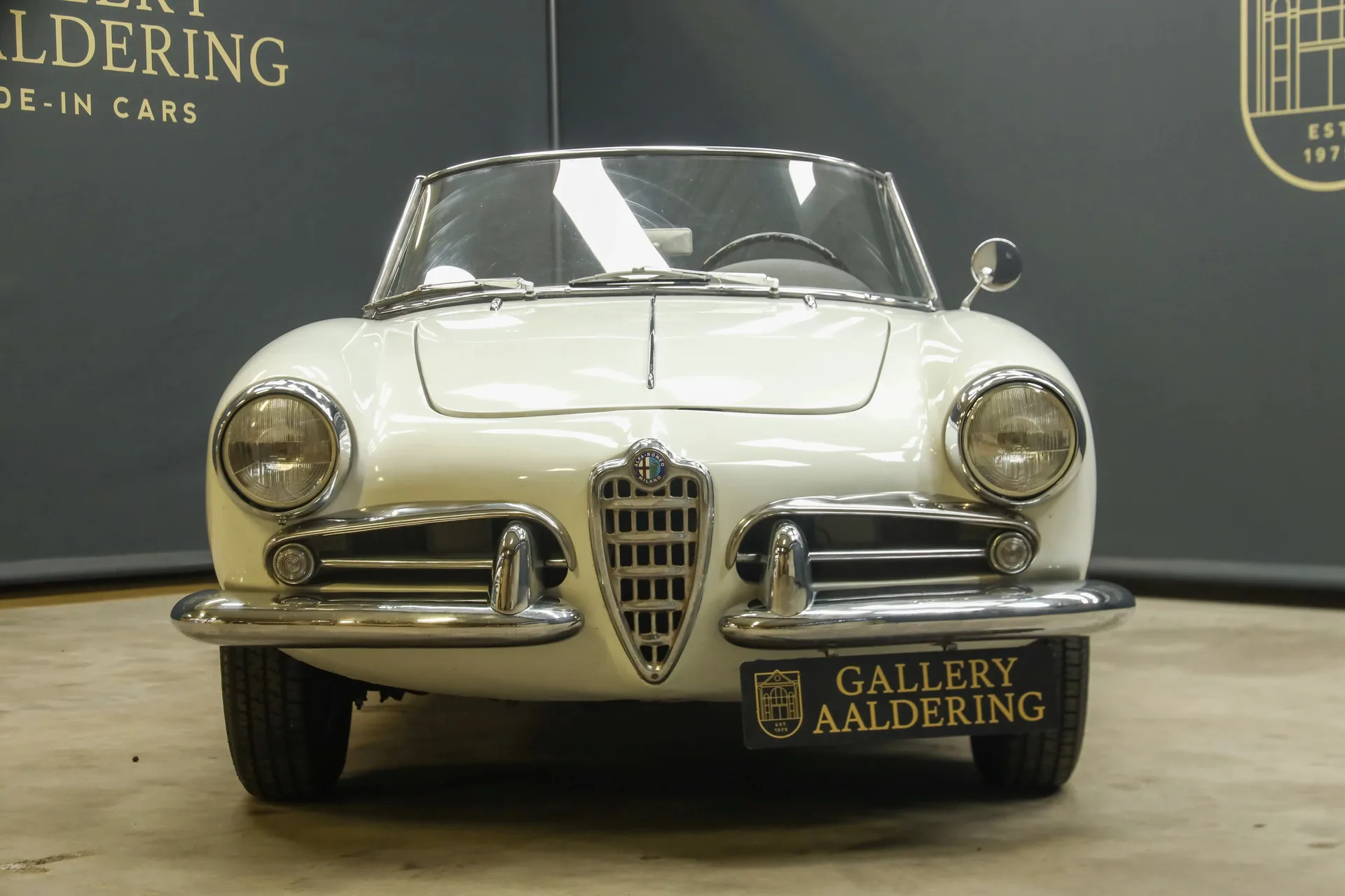 1957 Alfa Romeo Giulietta Spider, 25/30