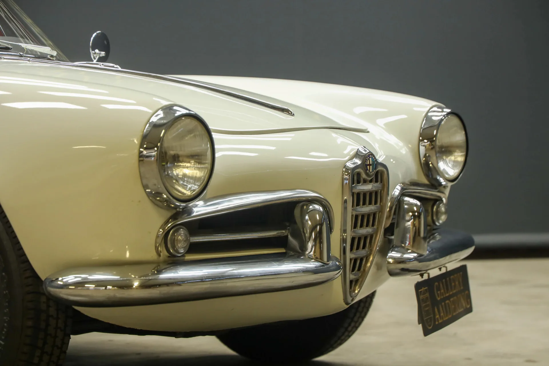 1957 Alfa Romeo Giulietta Spider, 30/30