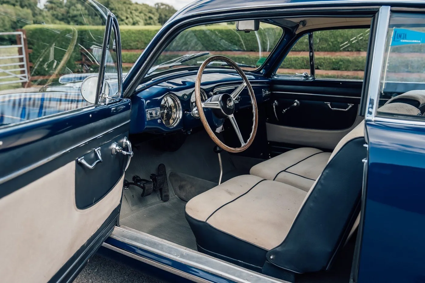 1957 Lancia Aurelia B20S GT offered by a specialist dealer in Chorleywood, United Kingdom, photo 4 of 15