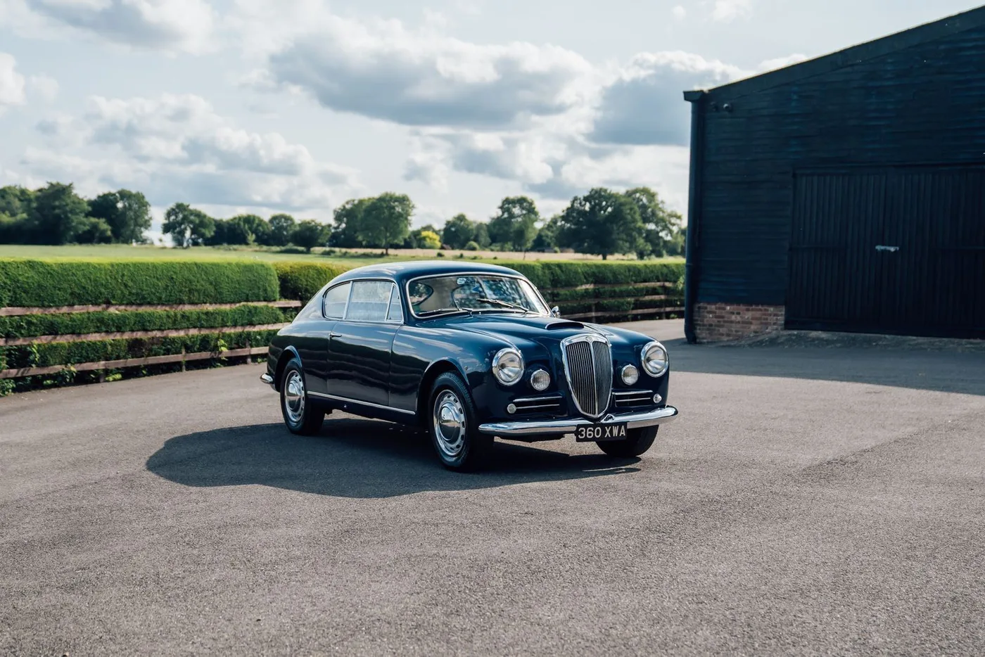 1957 Lancia Aurelia B20S GT offered by a specialist dealer in Chorleywood, United Kingdom, photo 6 of 15