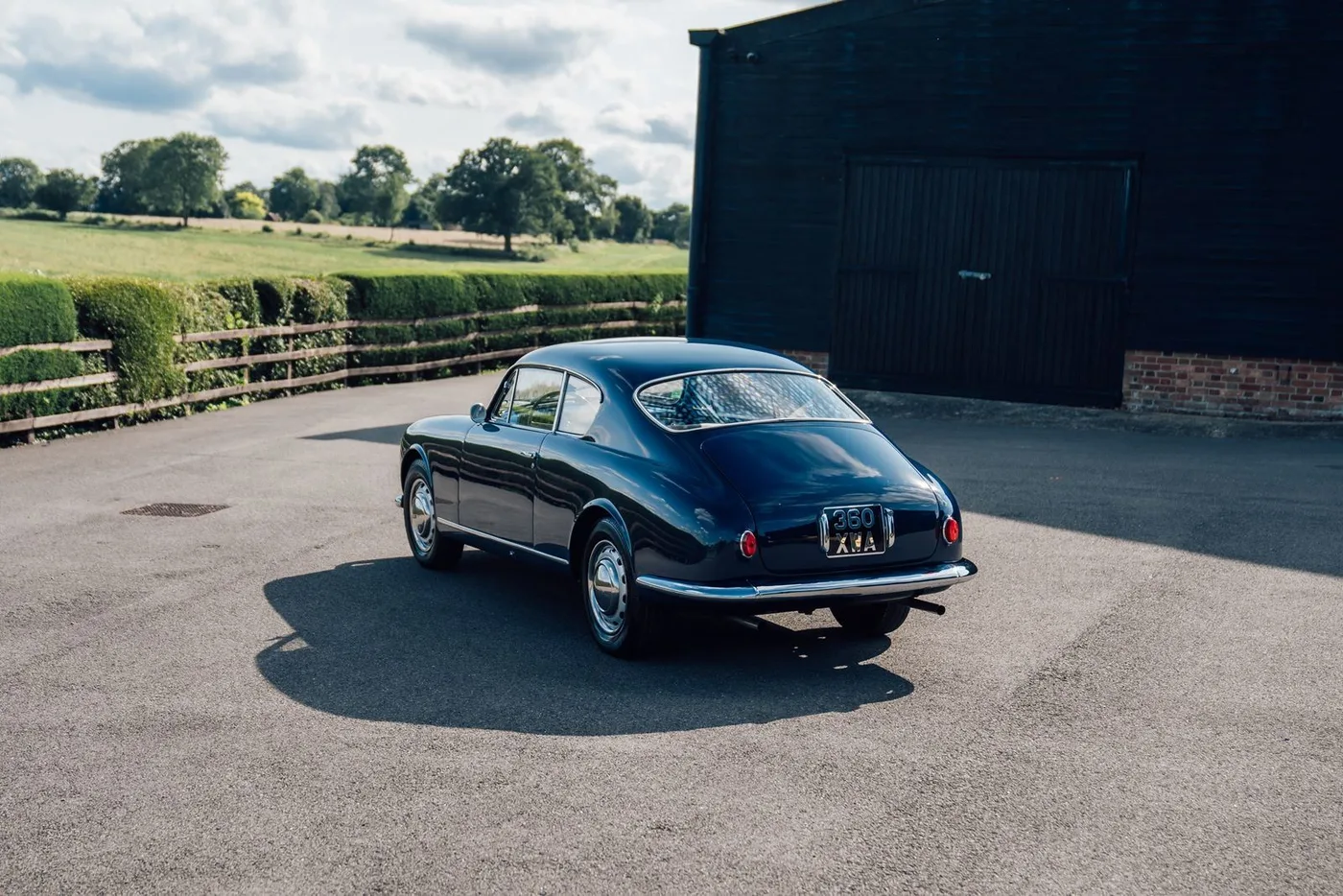 1957 Lancia Aurelia B20S GT offered by a specialist dealer in Chorleywood, United Kingdom, photo 8 of 15