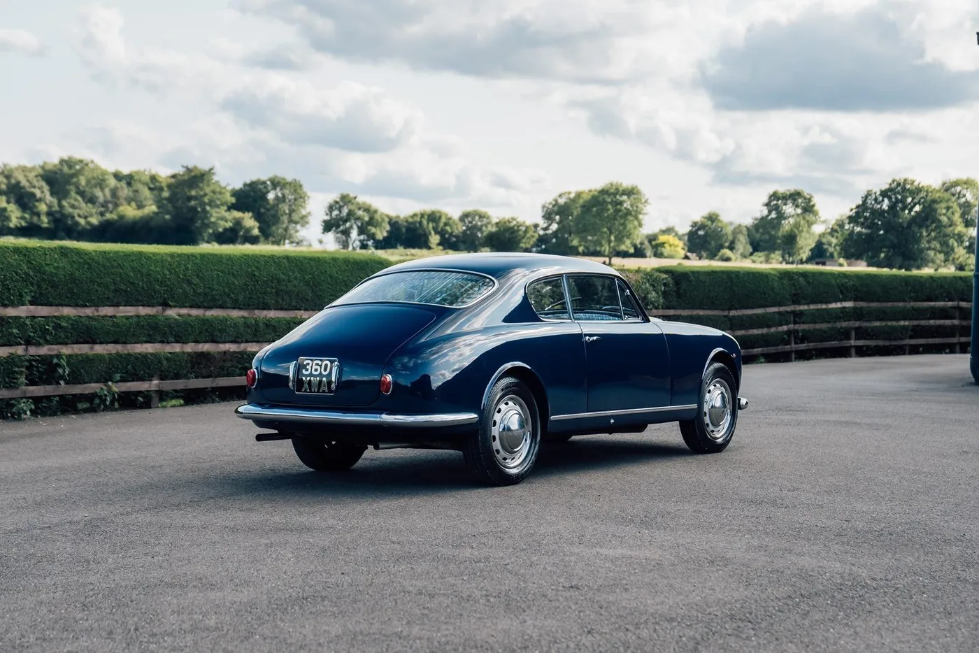 1957 Lancia Aurelia B20S GT offered by a specialist dealer in Chorleywood, United Kingdom, photo 10 of 15