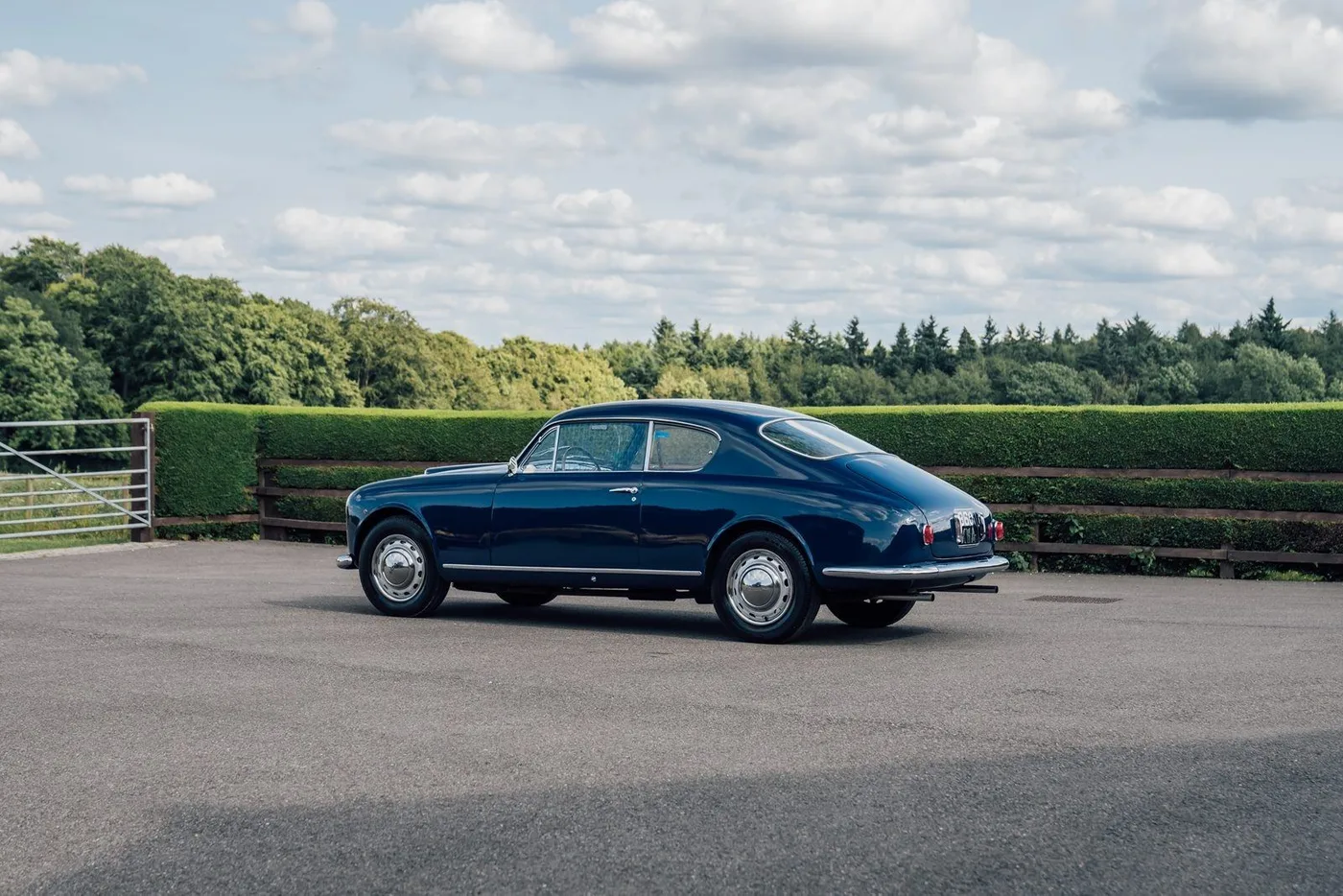 1957 Lancia Aurelia B20S GT offered by a specialist dealer in Chorleywood, United Kingdom, photo 11 of 15