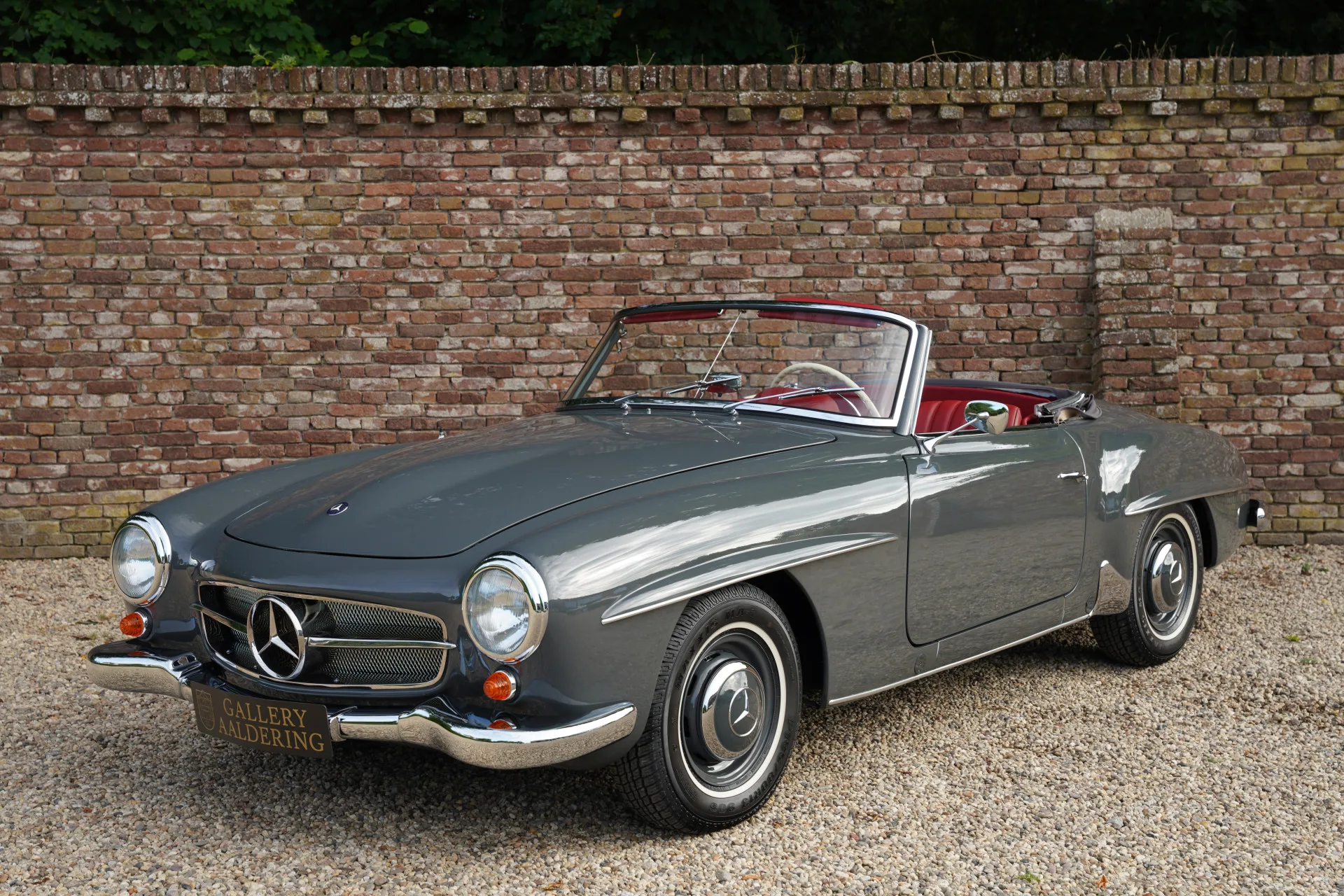 1957 Mercedes-Benz 190 SL offered by a specialist dealer in Brummen, Netherlands, main photo