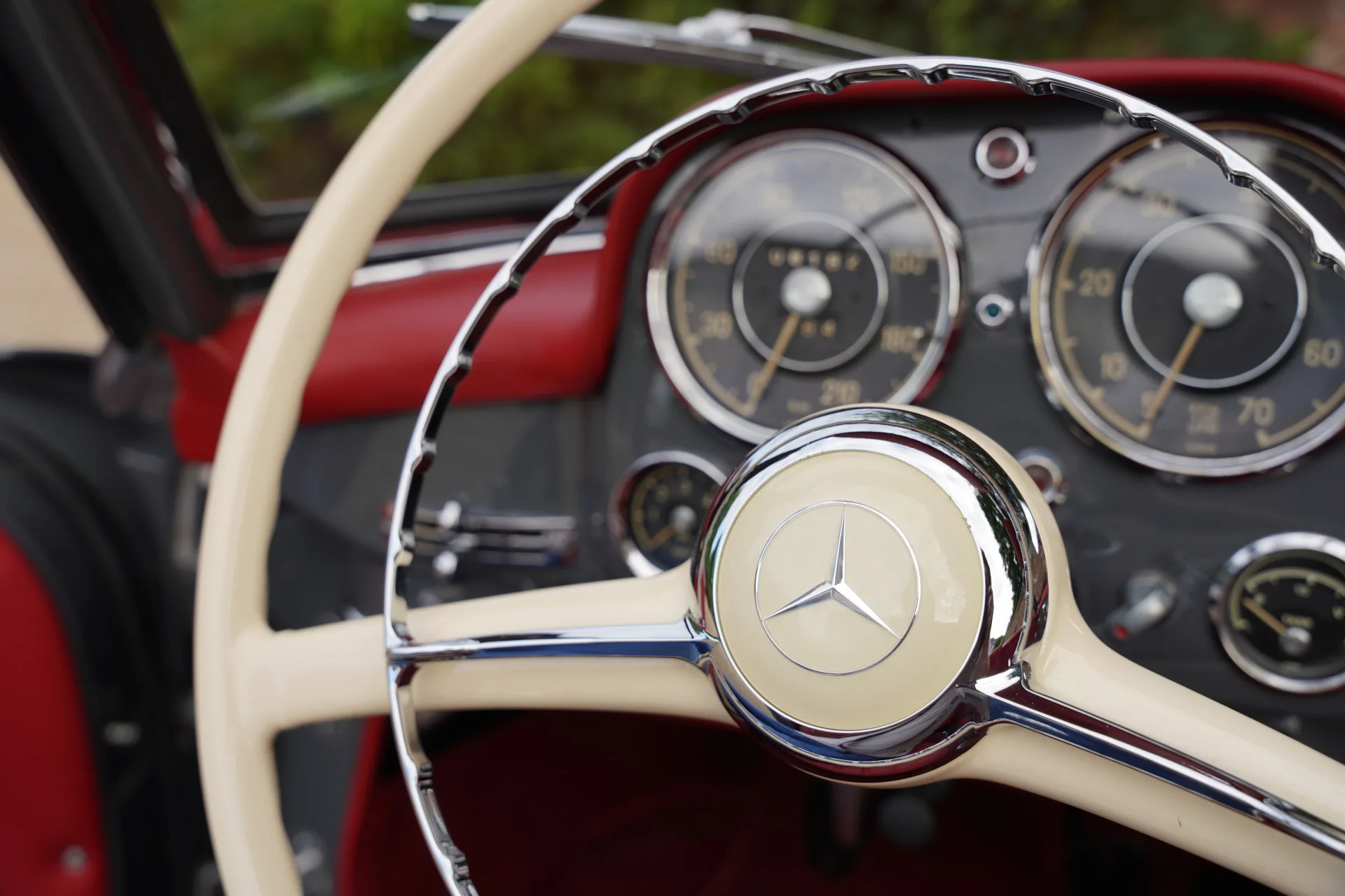 1957 Mercedes-Benz 190 SL, 23/30