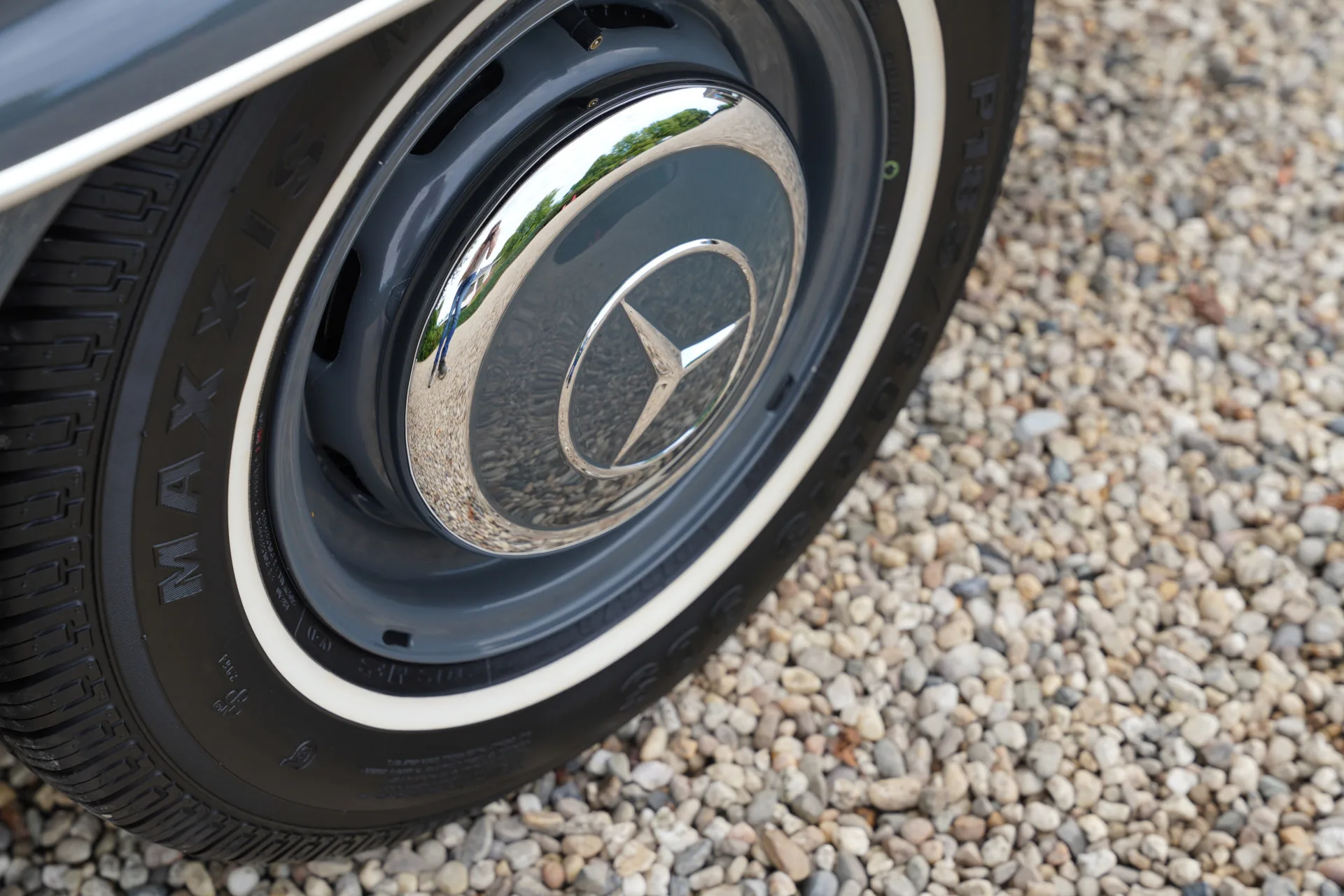 1957 Mercedes-Benz 190 SL, 25/30