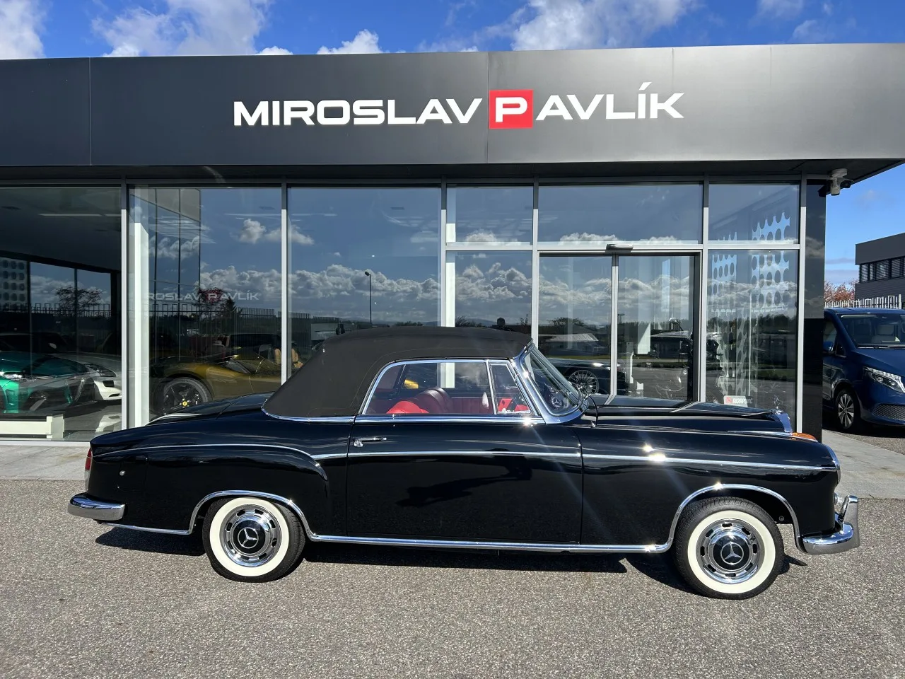 1957 Mercedes-Benz 220 S Ponton Cabriolet, 4/28