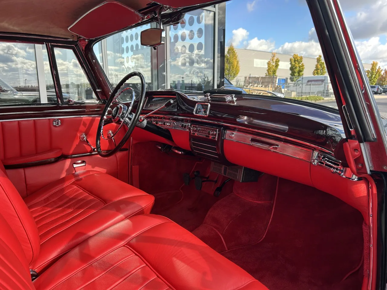 1957 Mercedes-Benz 220 S Ponton Cabriolet, 17/28