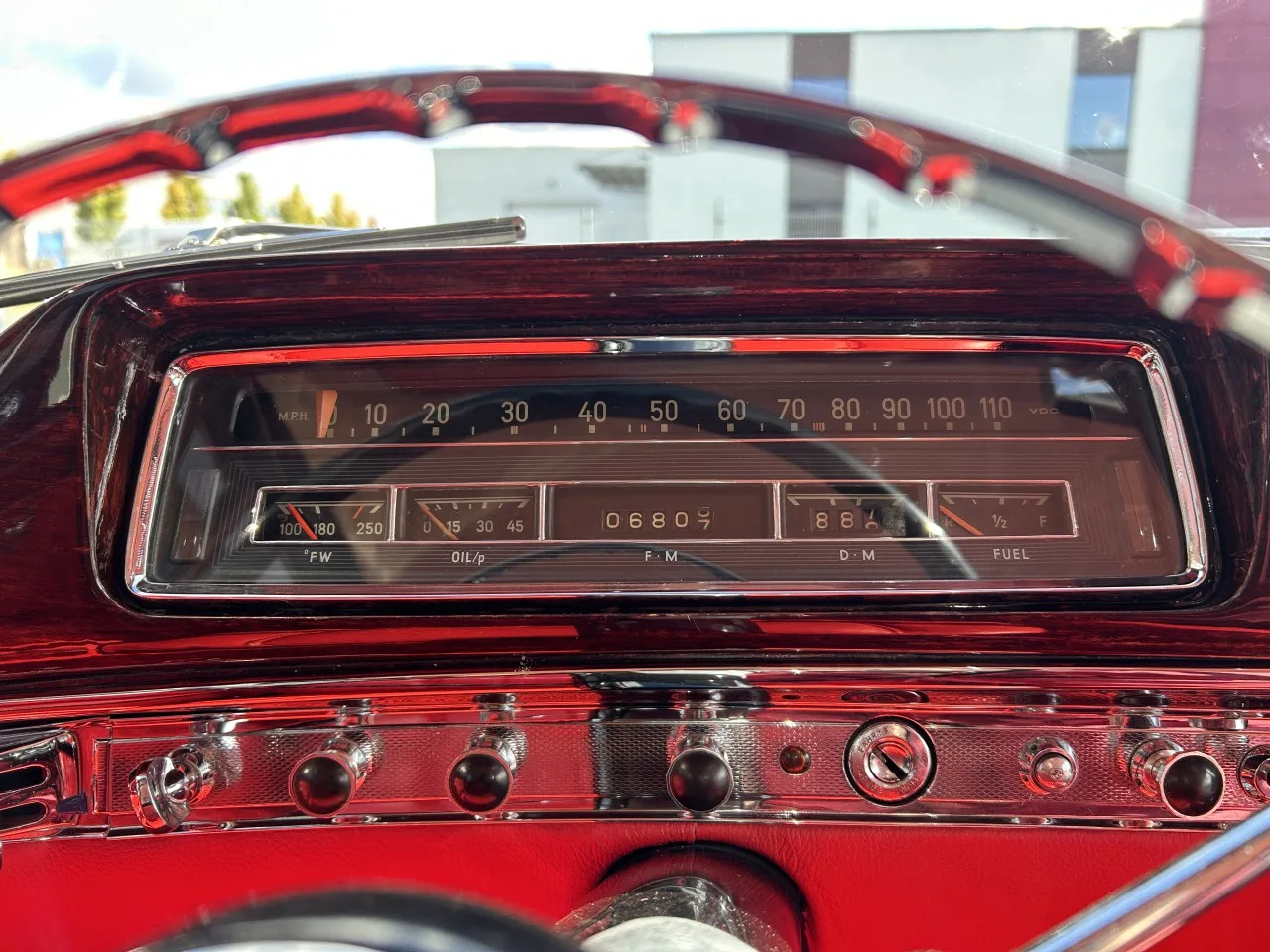 1957 Mercedes-Benz 220 S Ponton Cabriolet, 20/28