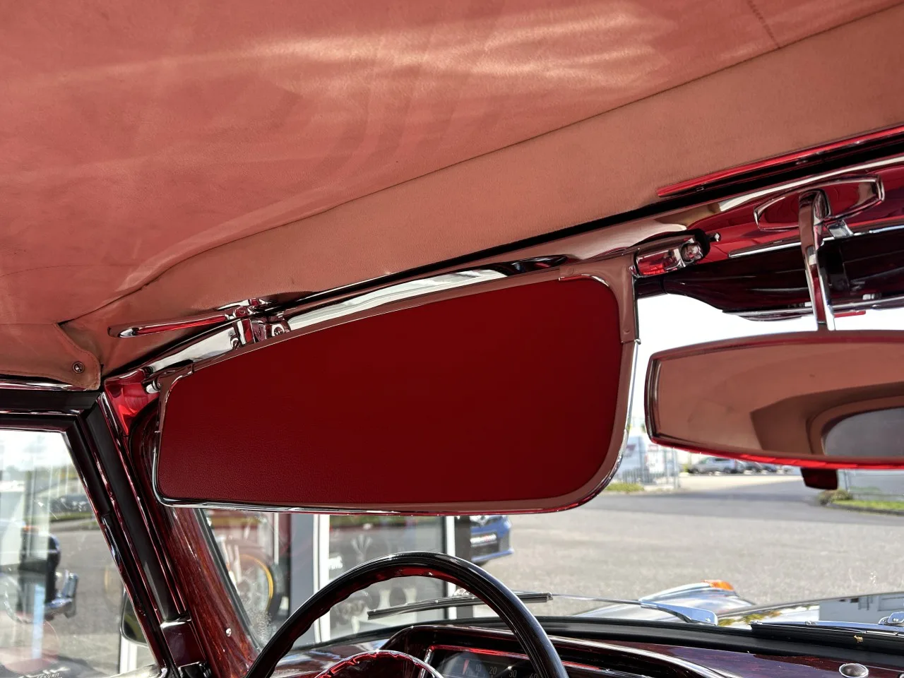 1957 Mercedes-Benz 220 S Ponton Cabriolet, 23/28