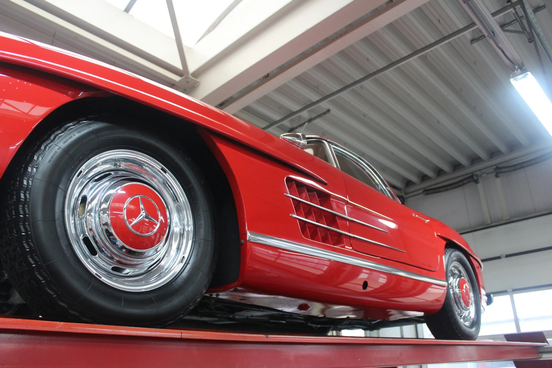 1957 Mercedes-Benz 300 SL Roadster, 8/30