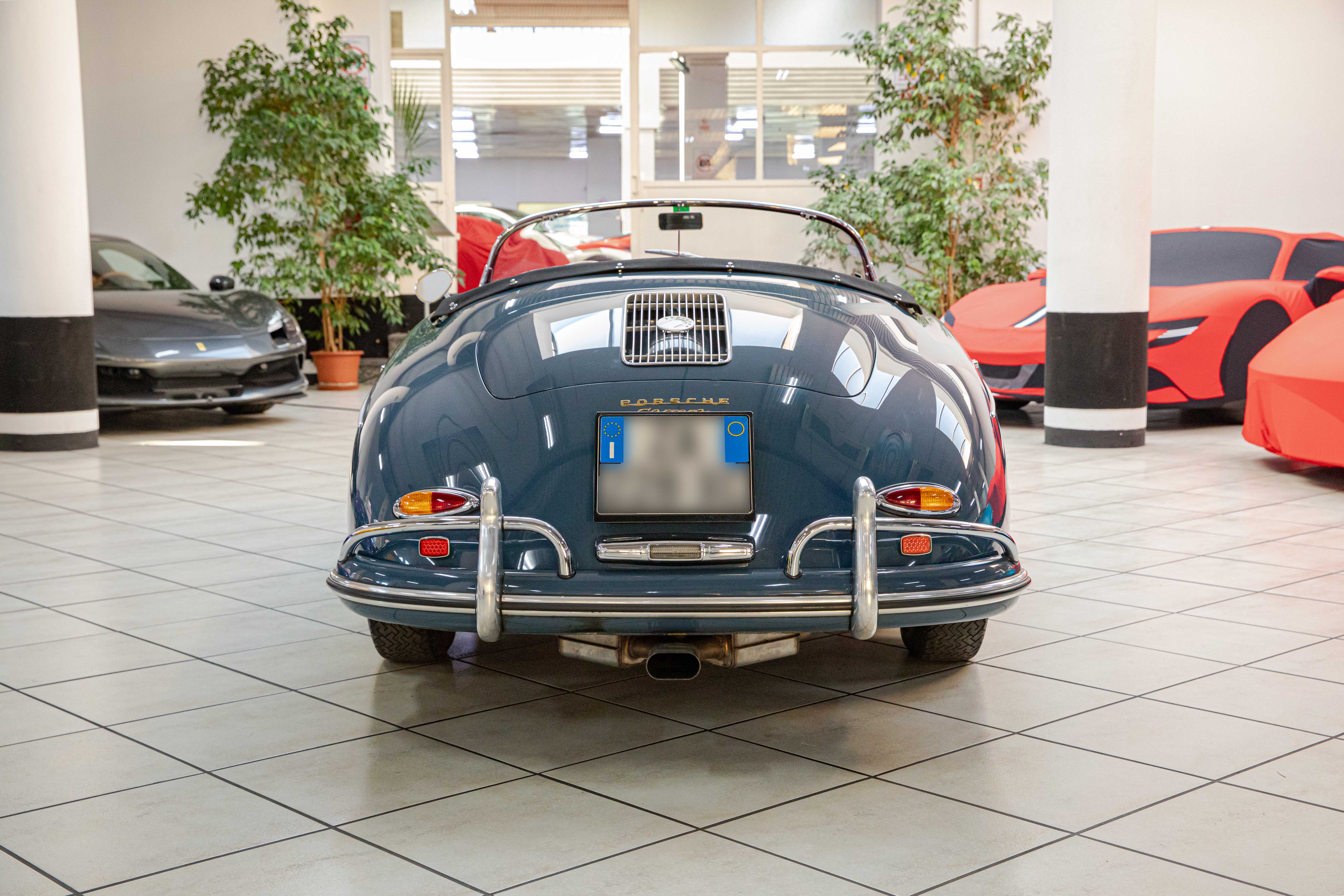 1957 Porsche 356 1500 GS Carrera Speedster angeboten von einem Fachhändler in Milan, Italien, Foto 9 von 20