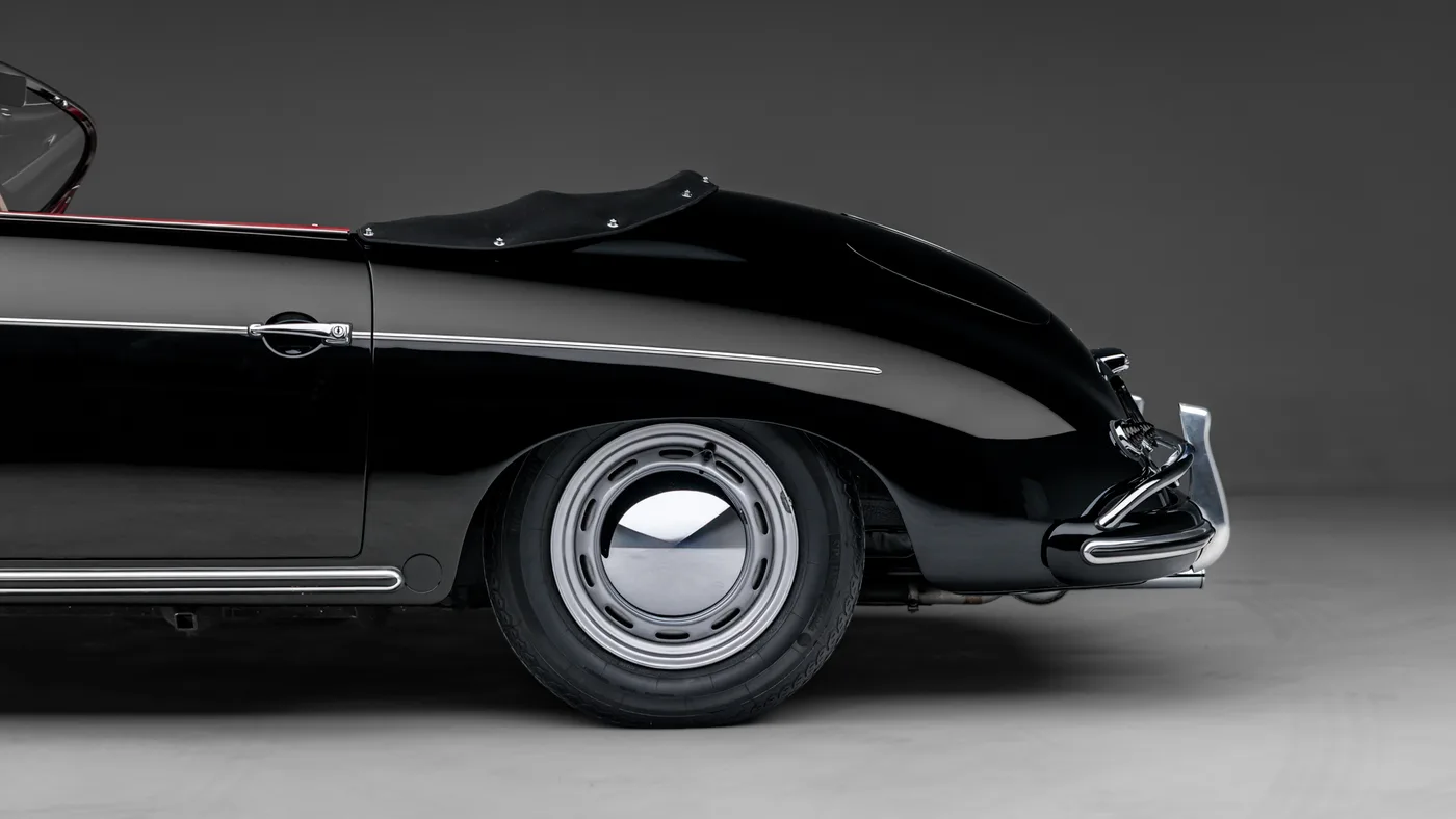 1957 Porsche 356 T1 Speedster proposée par un concessionnaire spécialisé à Sunningdale, Royaume-Uni, photo 10 sur 10