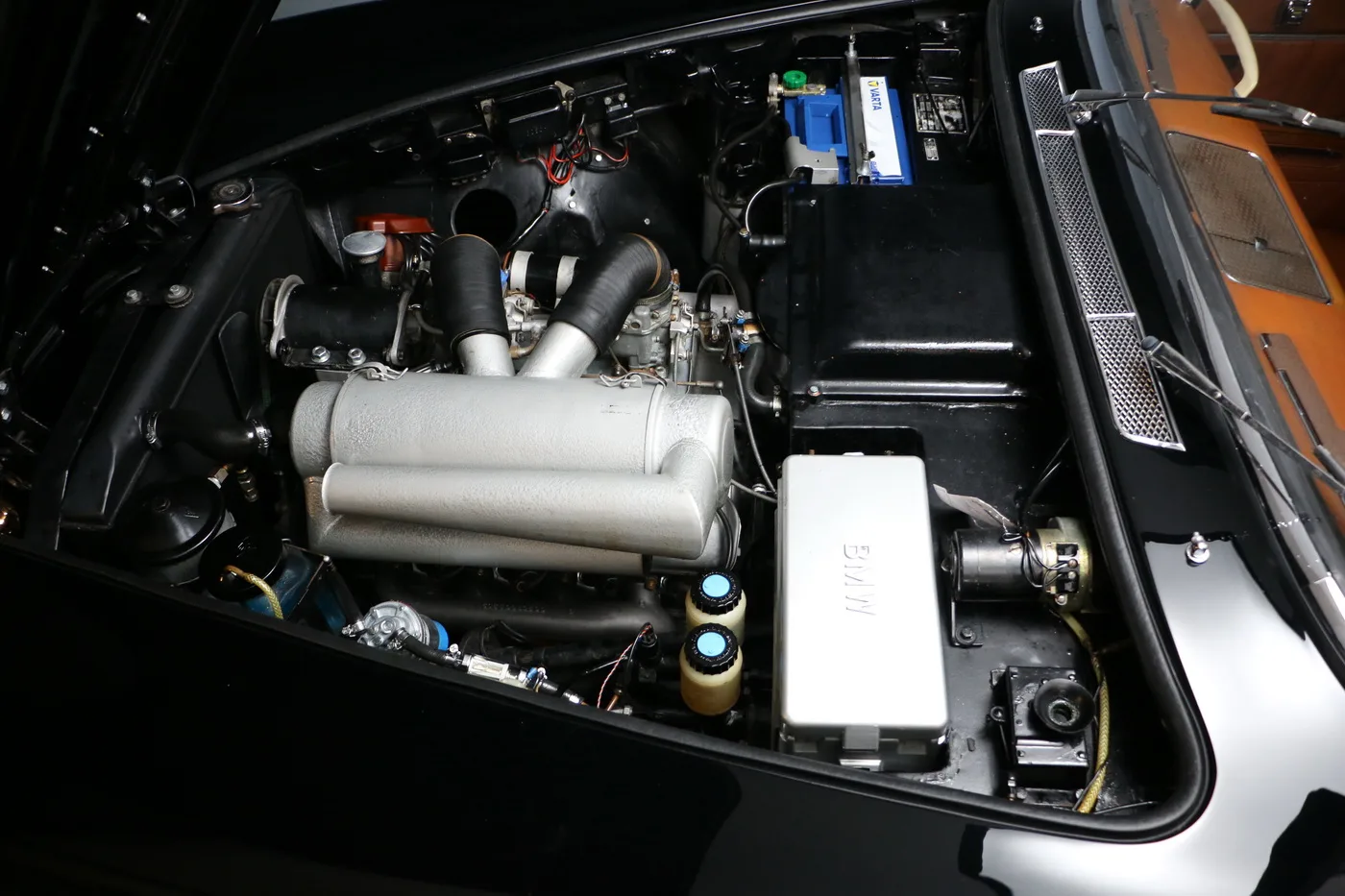 1958 BMW 503 Coupé Series II, 28/29