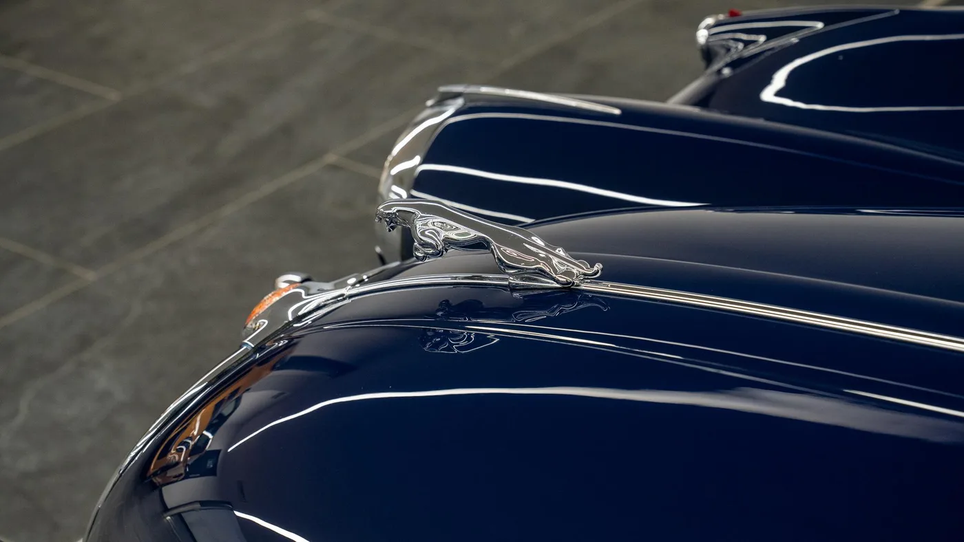 1958 Jaguar XK150 S 3.4 Roadster offered by a specialist dealer in Swadlincote, United Kingdom, photo 7 of 15