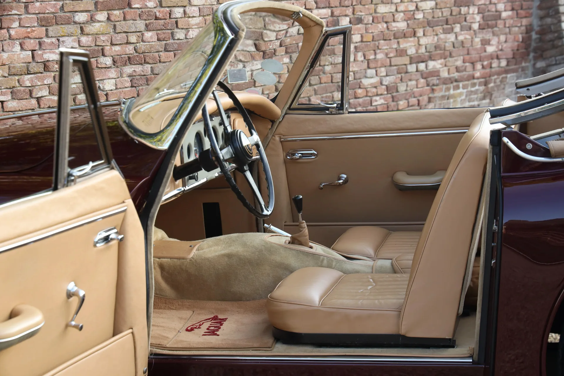 1958 Jaguar XK150 Drophead Coupe 3.4 SE, 9/30