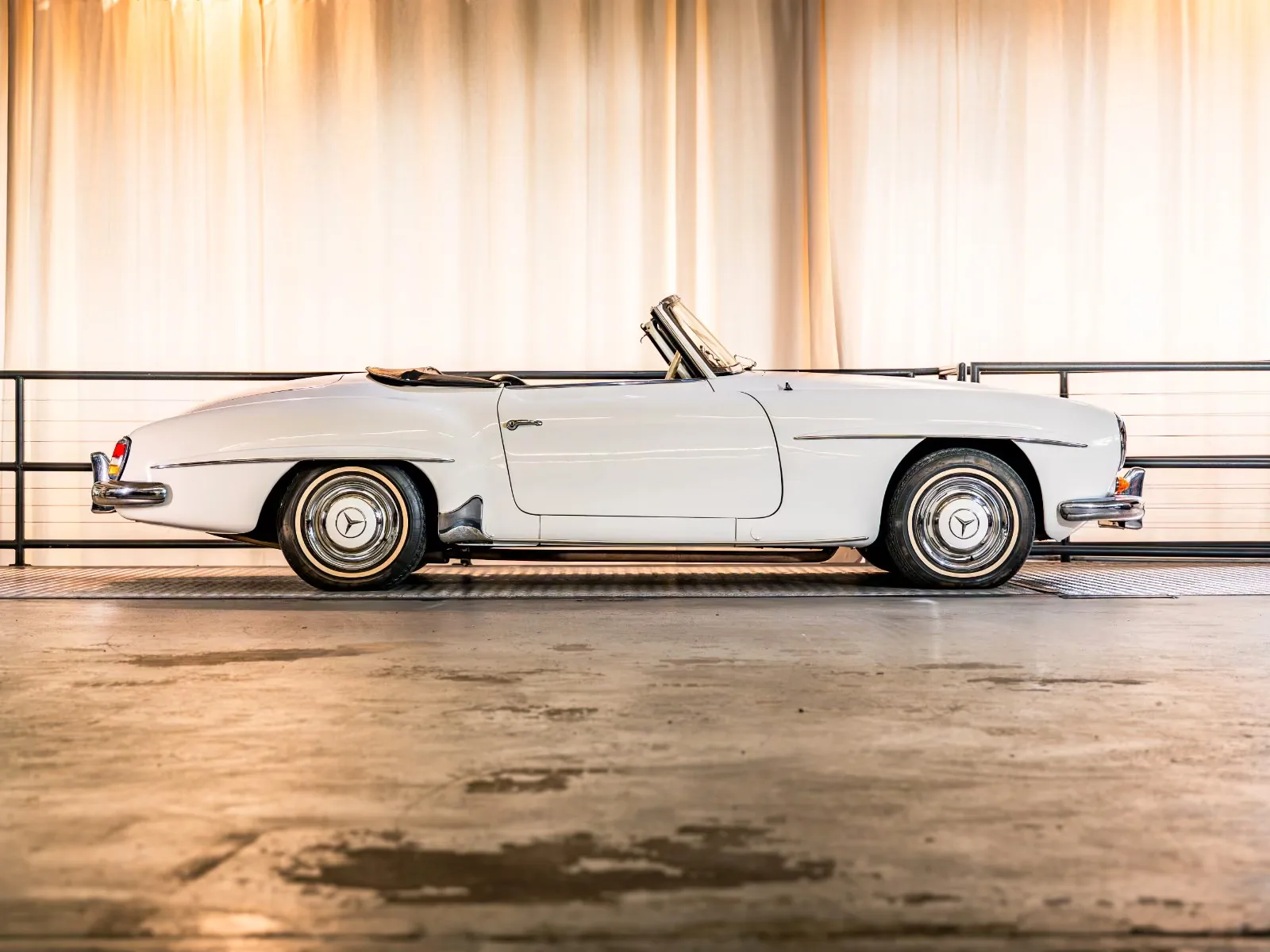 1958 Mercedes-Benz 190 SL, 2/23