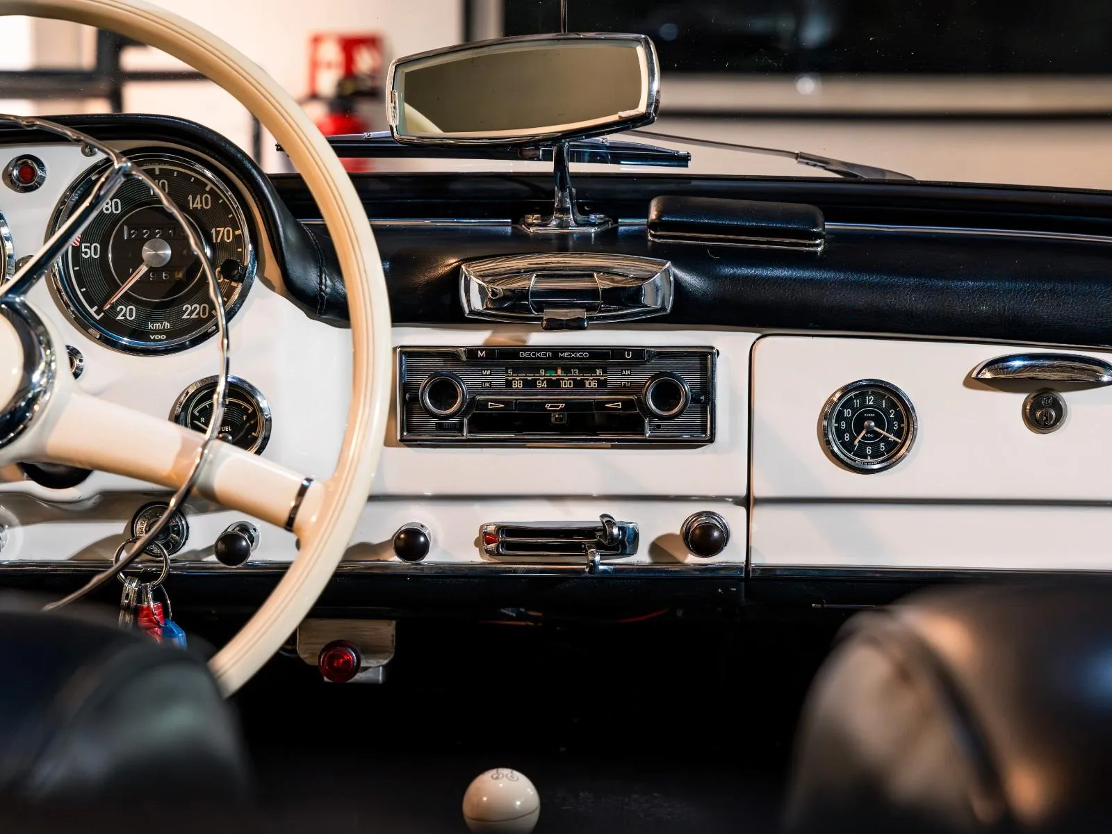 1958 Mercedes-Benz 190 SL, 16/23