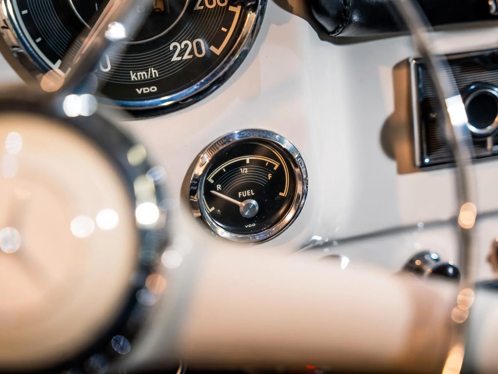 1958 Mercedes-Benz 190 SL, 20/23