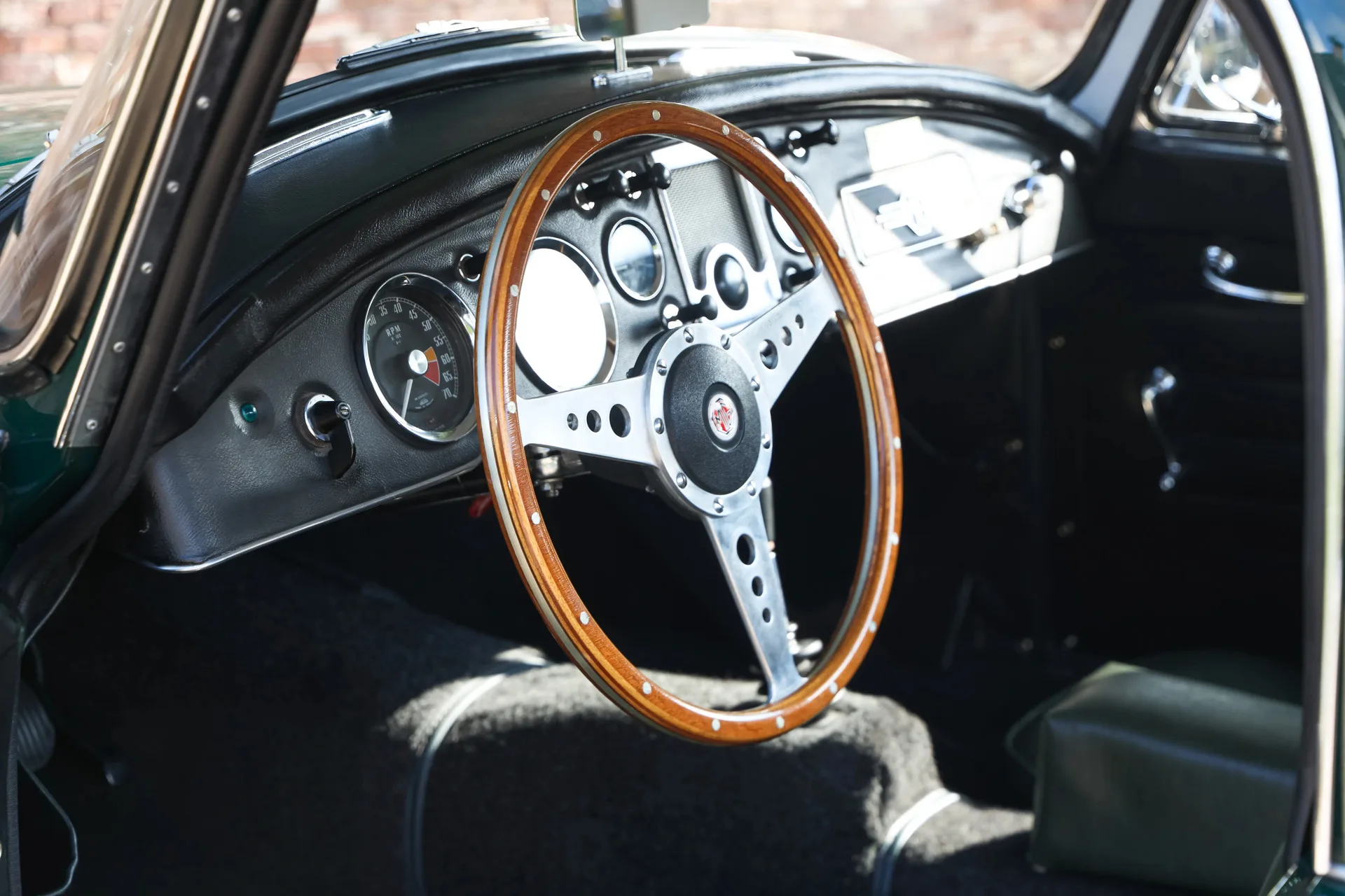 1958 MG MGA 1500 Coupé, 3/30