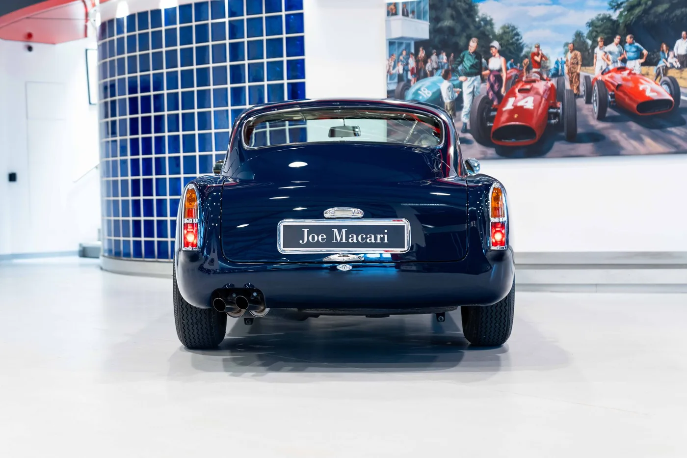 1959 Aston Martin DB4 Series 1 proposée par un spécialiste de la voiture de collection à London, Royaume-Uni, photo 8 sur 25