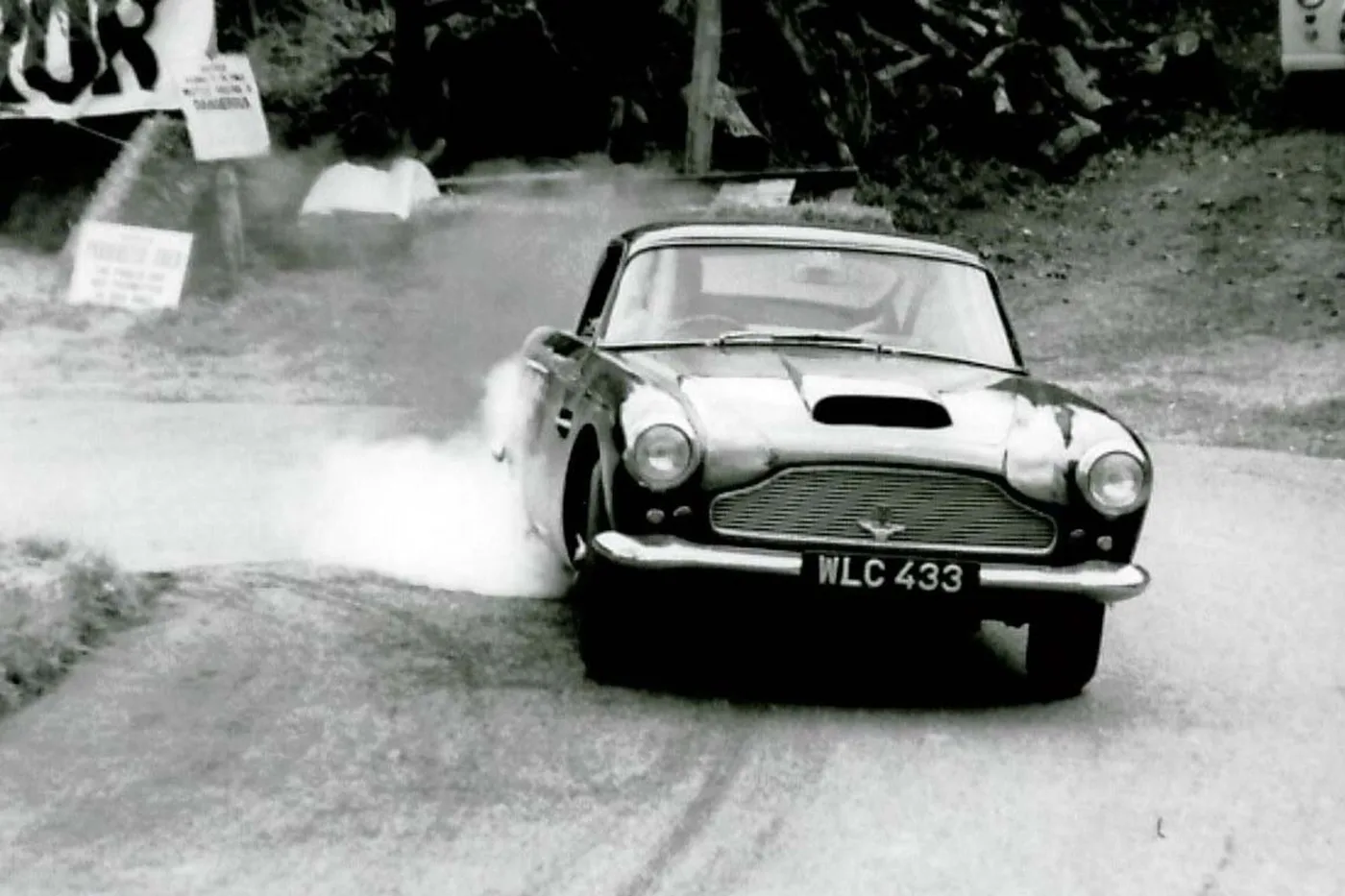 1959 Aston Martin DB4 Series 1 proposée par un spécialiste de la voiture de collection à London, Royaume-Uni, photo 25 sur 25