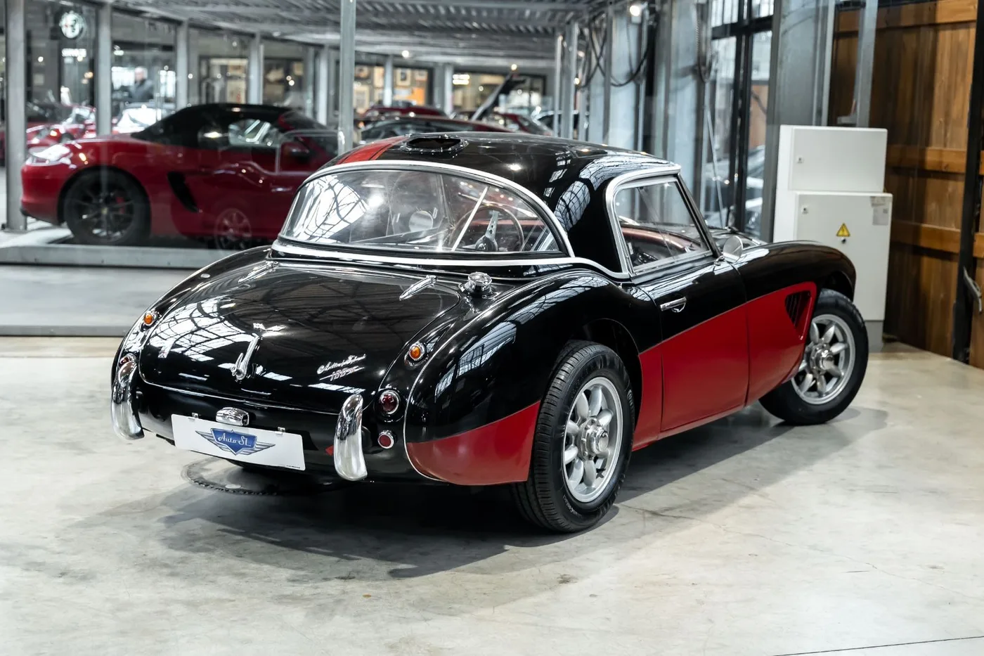 1959 Austin Healey 100/6 BN4 offered by a specialist dealer in Neuss, Germany, photo 2 of 25