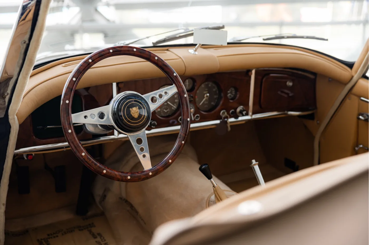1959 Jaguar XK150 3.4 Roadster angeboten von einem offiziellen McLaren und Morgan-Vertragshändler in Utrecht, Niederlande, Foto 12 von 25