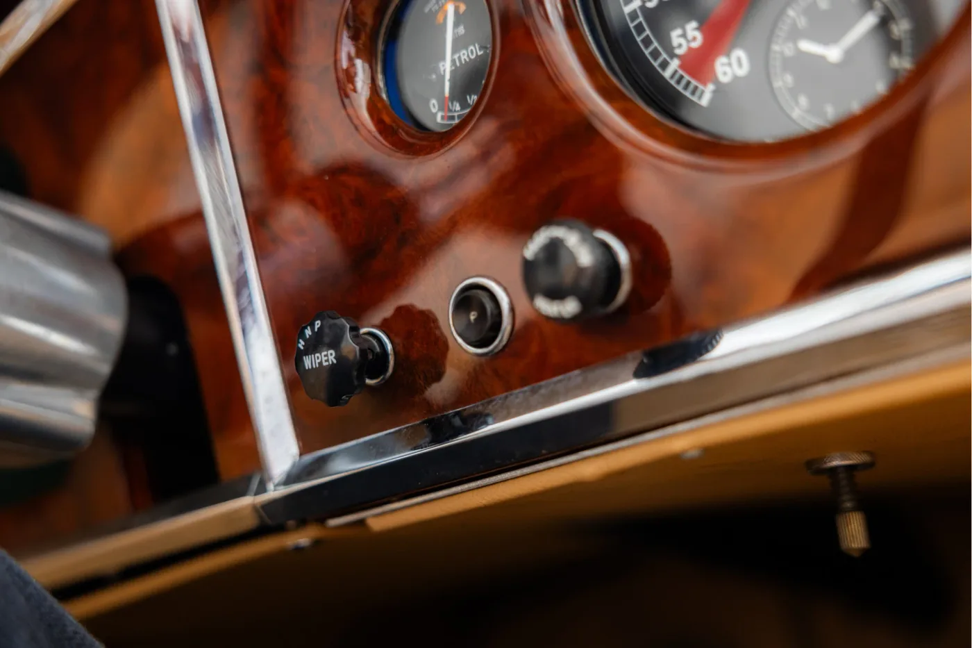 1959 Jaguar XK150 3.4 Roadster angeboten von einem offiziellen McLaren und Morgan-Vertragshändler in Utrecht, Niederlande, Foto 22 von 25