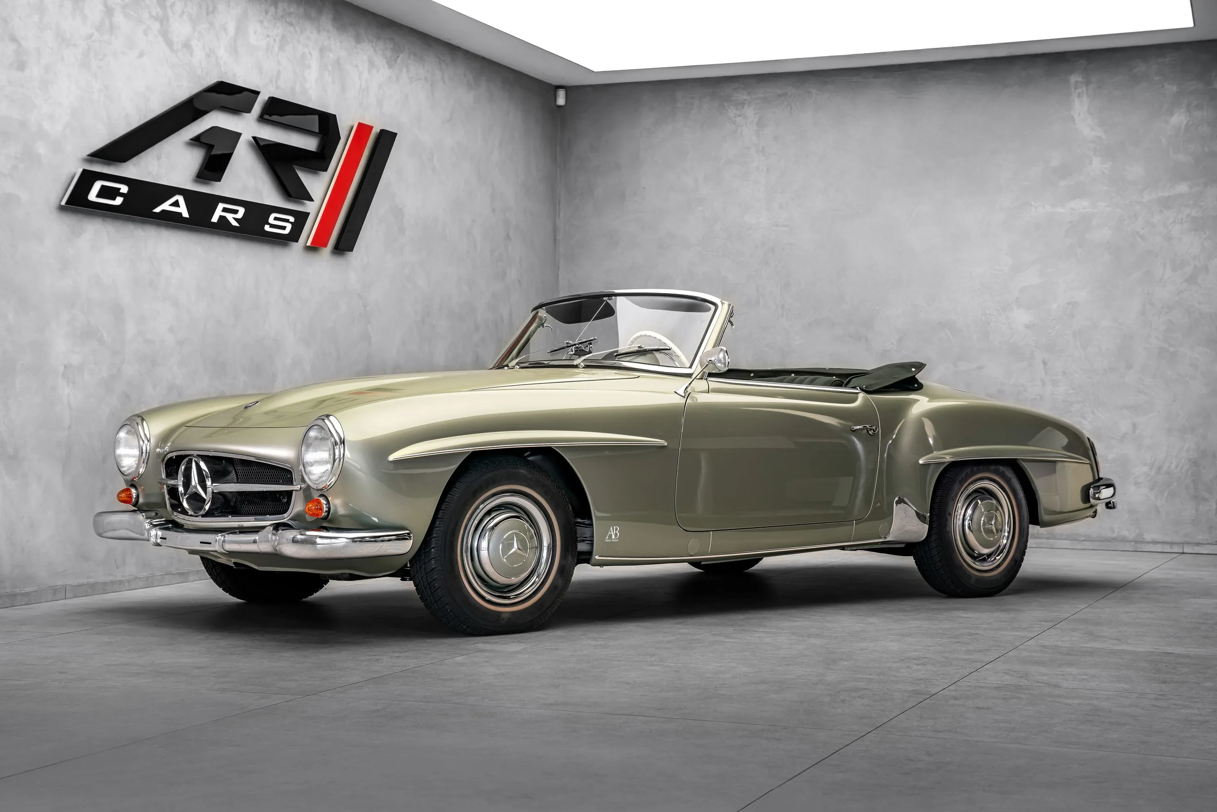 1959 Mercedes-Benz 190 SL angeboten von einem Spezialhändler in Ostrava, Tschechien, Hauptfoto