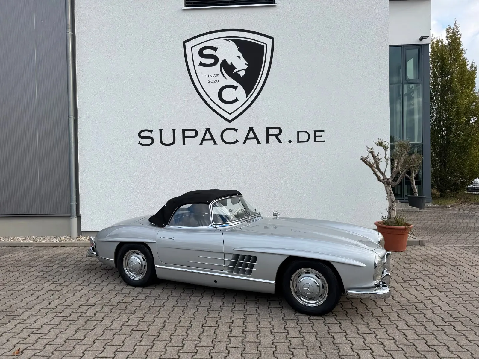 1959 Mercedes-Benz 300 SL Roadster, 2/30