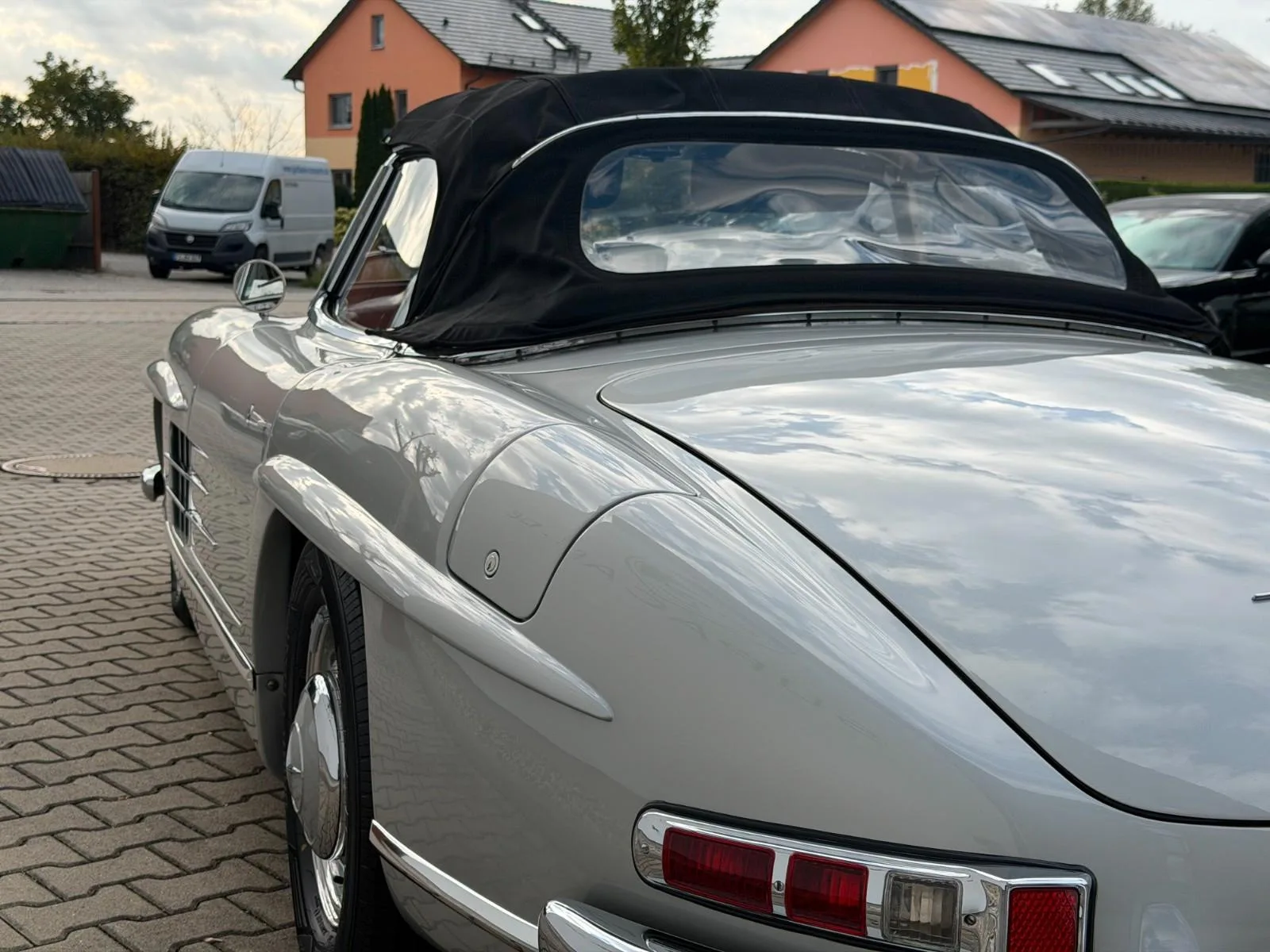 1959 Mercedes-Benz 300 SL Roadster, 19/30