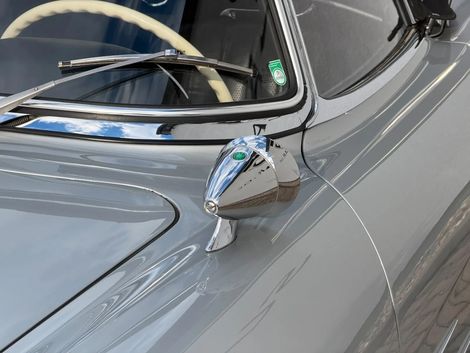 1959 Mercedes-Benz 300 SL Roadster, 23/30