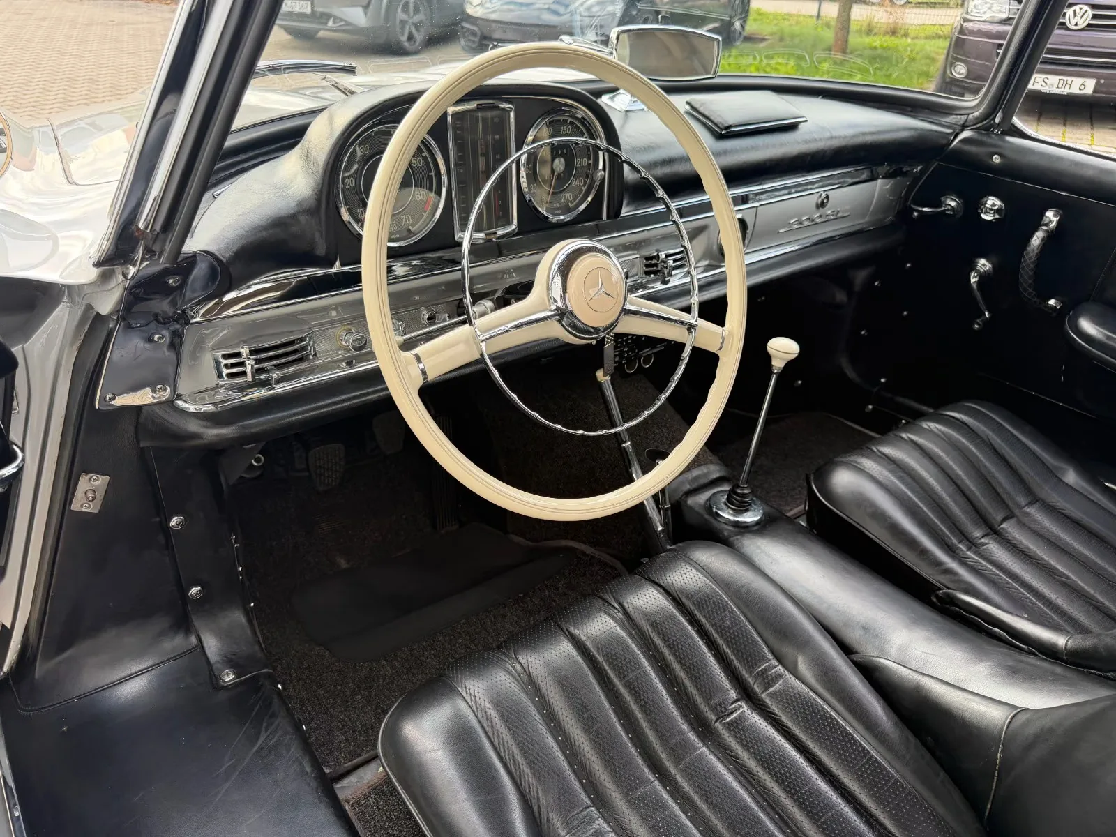 1959 Mercedes-Benz 300 SL Roadster, 29/30